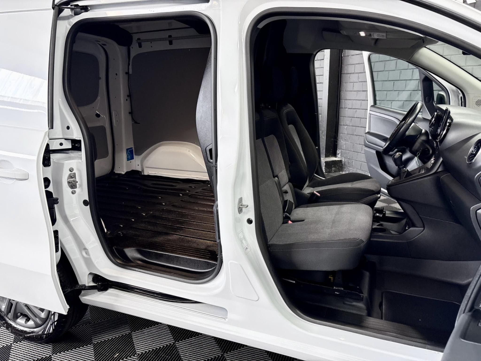 Mercedes Citan 110 CDI LONG 95 CV * TVA* CAM * SIEGES CHAUFF. * (2022) - Foto 23