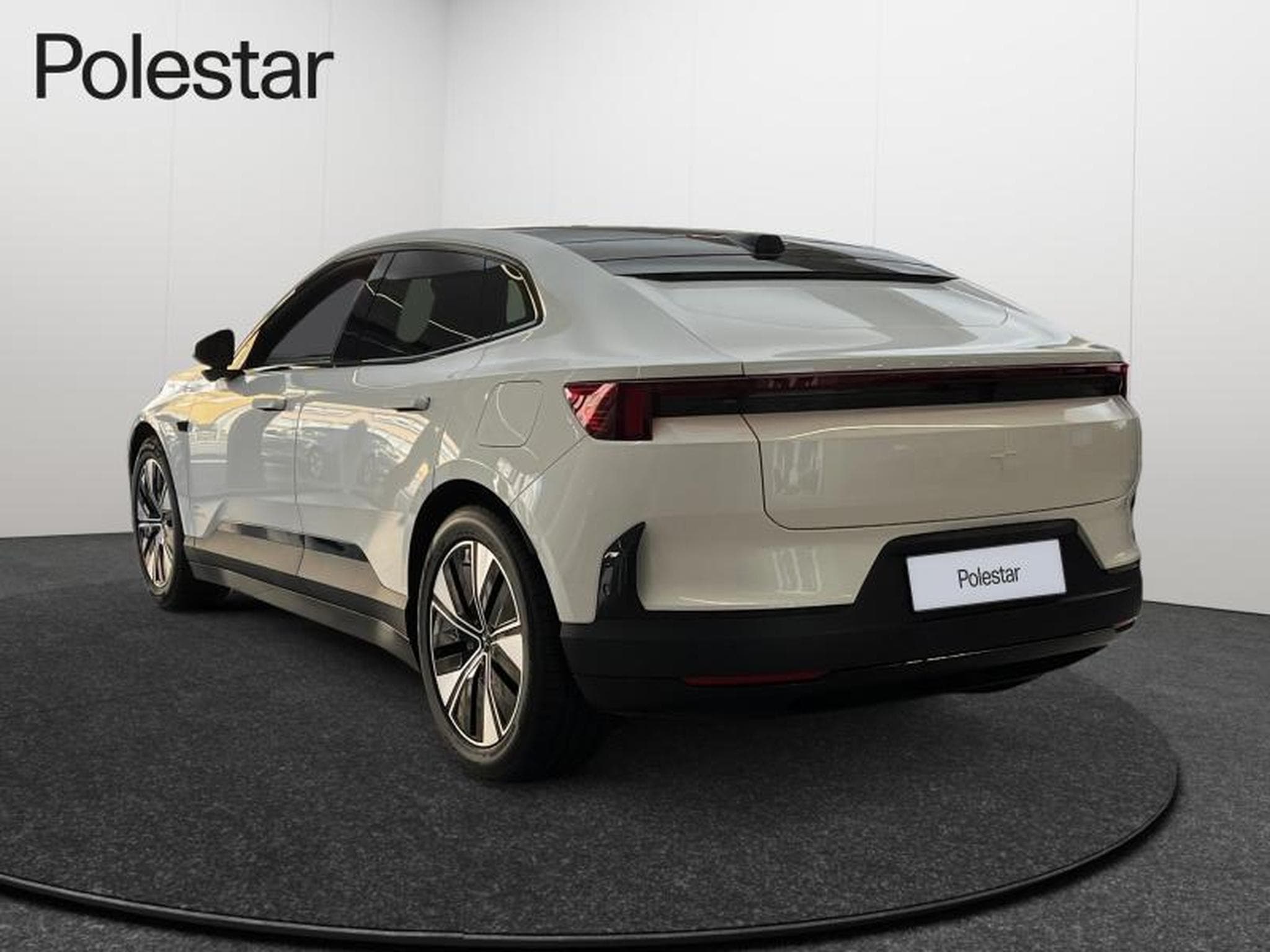 Polestar 4 PRIME PACK / LRSM (2026) - Photo 14