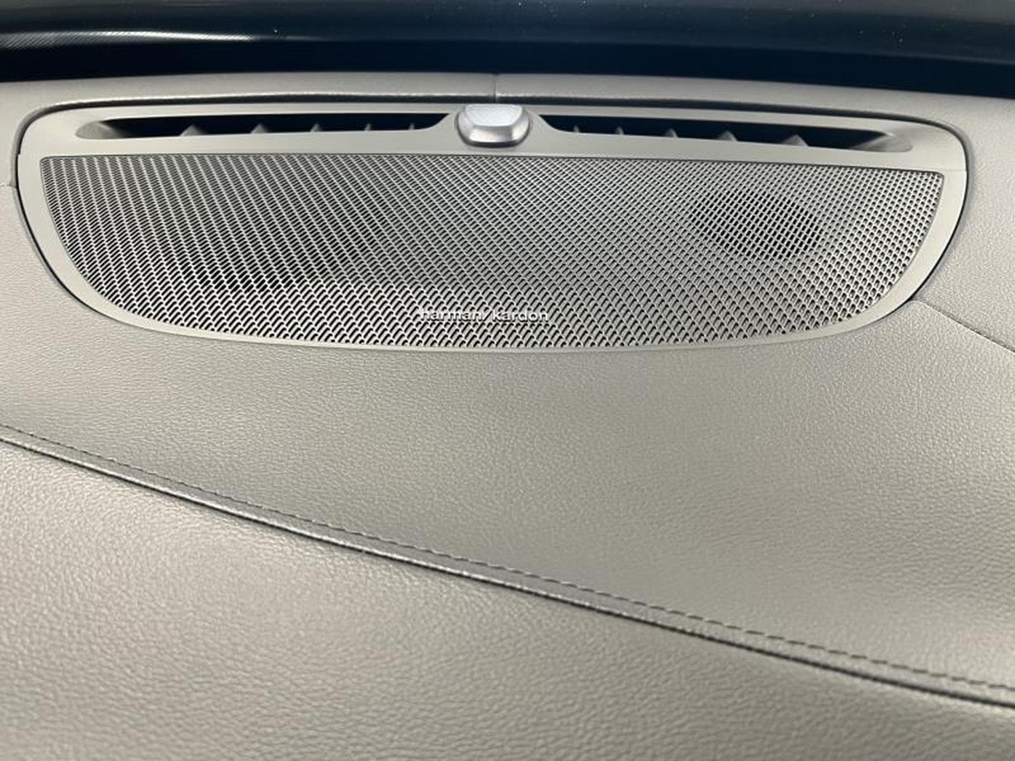 Volvo XC90 Plus Dark (2022) - Photo 13
