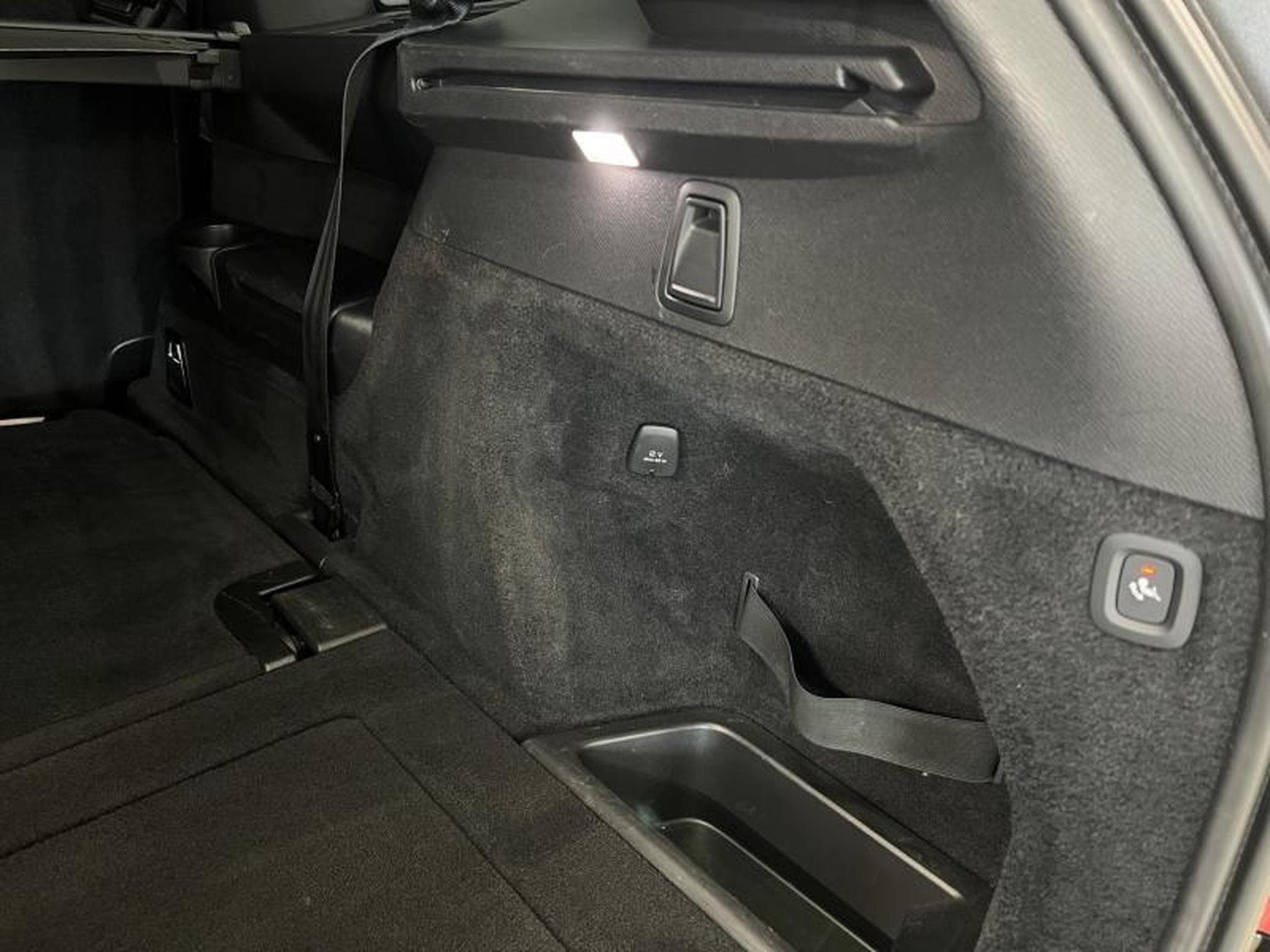 Volvo XC90 Plus Dark (2022) - Photo 21