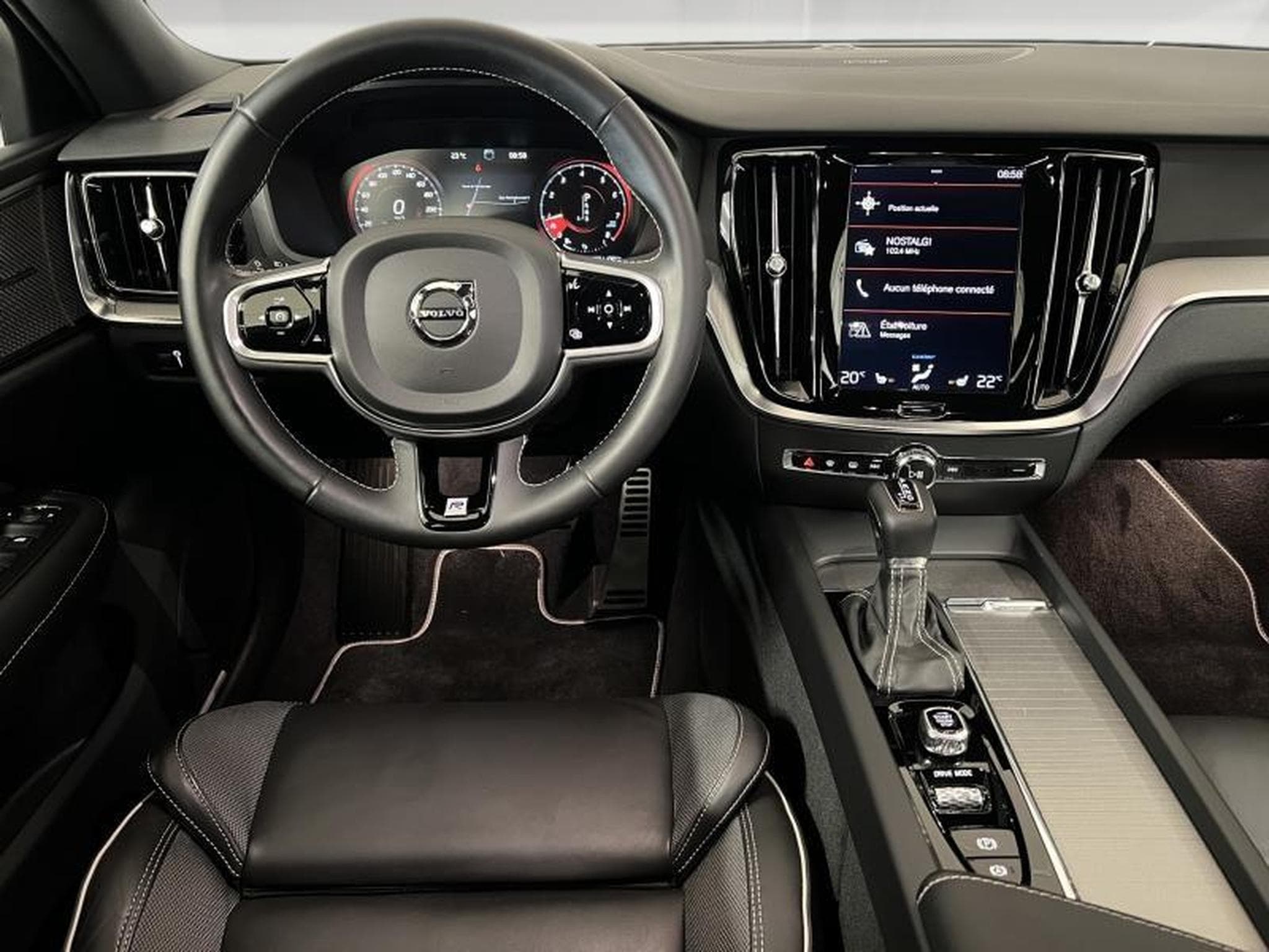 Volvo S60 R-Design (2019) - Photo 14