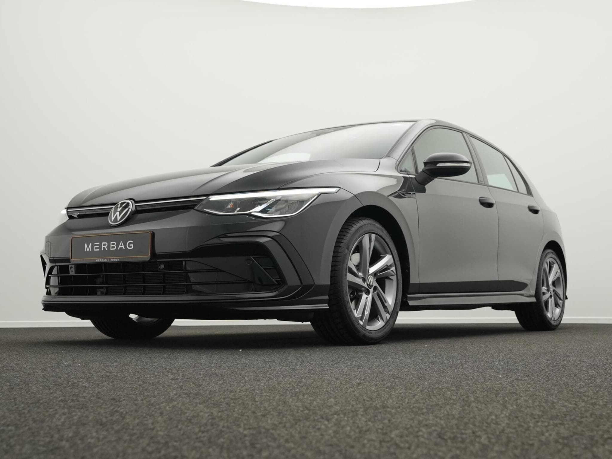 VW Golf VIII 1.5 eTSI R-Line (2024) - Foto 10