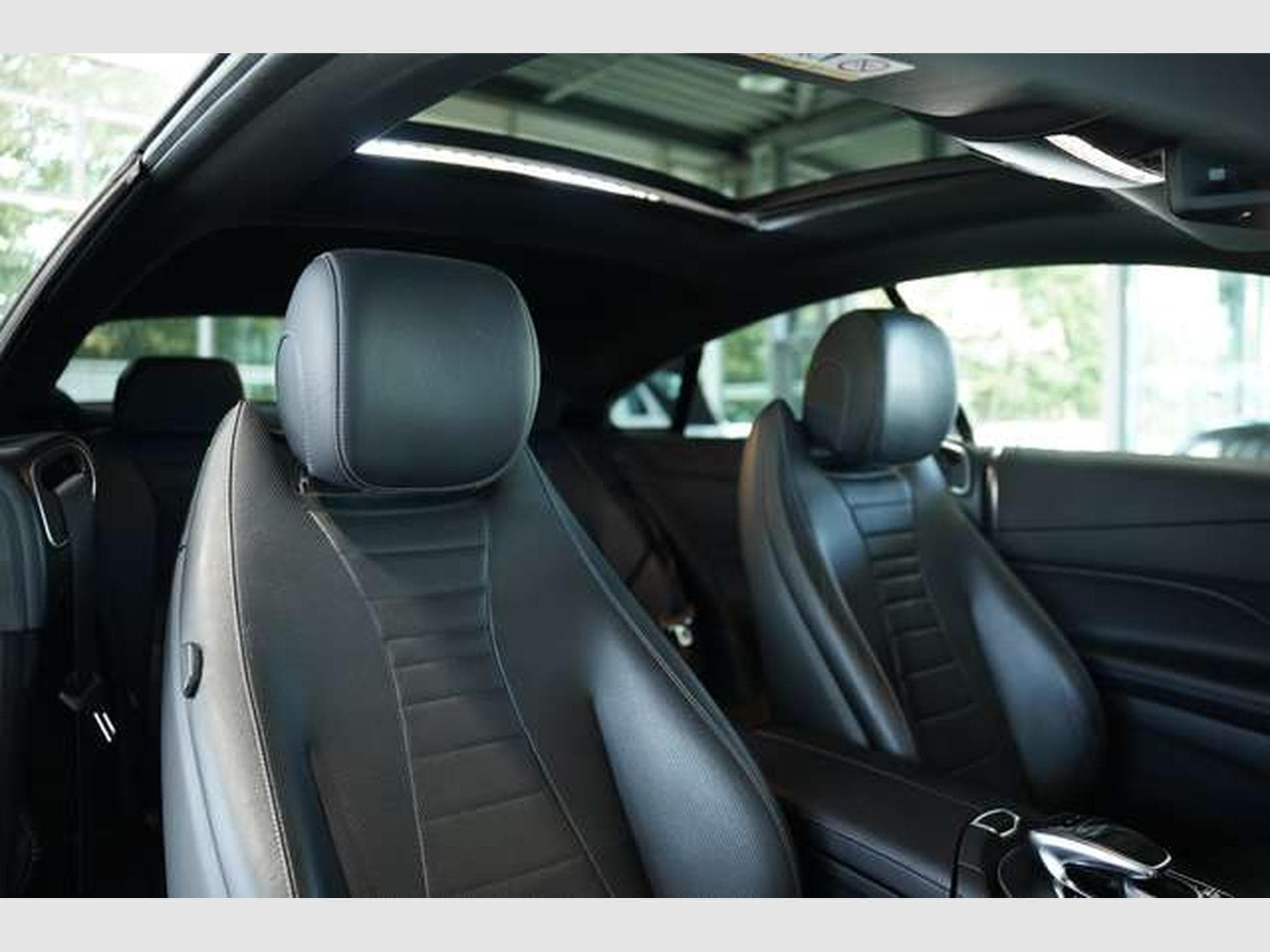 Mercedes E 450 4M Coupe AMG Line *19 *Pano *H-UP *BURM (2018) - Photo 16