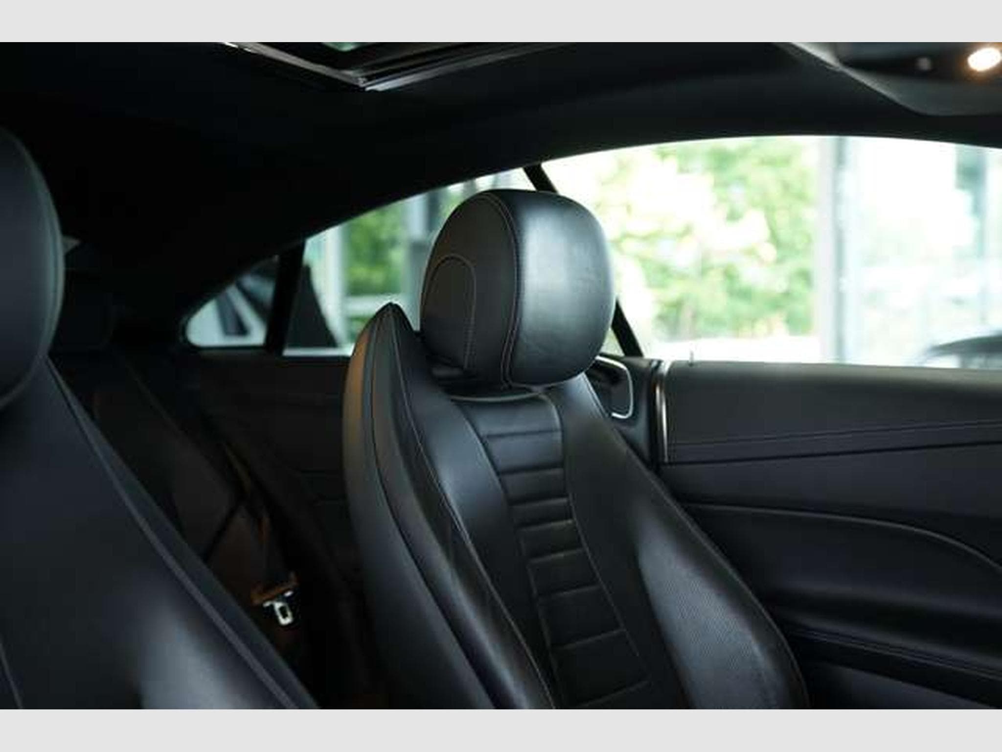 Mercedes E 450 4M Coupe AMG Line *19 *Pano *H-UP *BURM (2018) - Photo 17