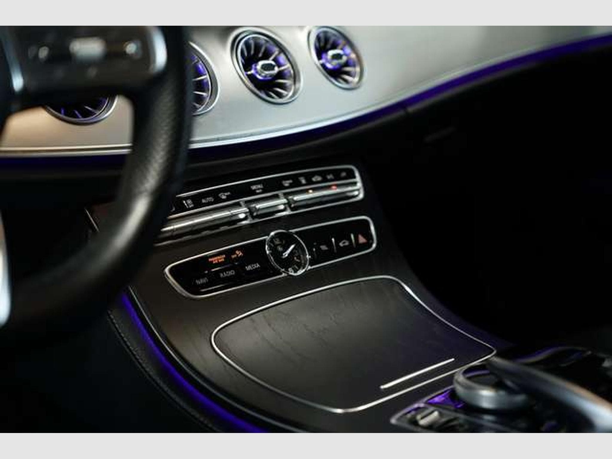Mercedes E 450 4M Coupe AMG Line *19 *Pano *H-UP *BURM (2018) - Photo 32