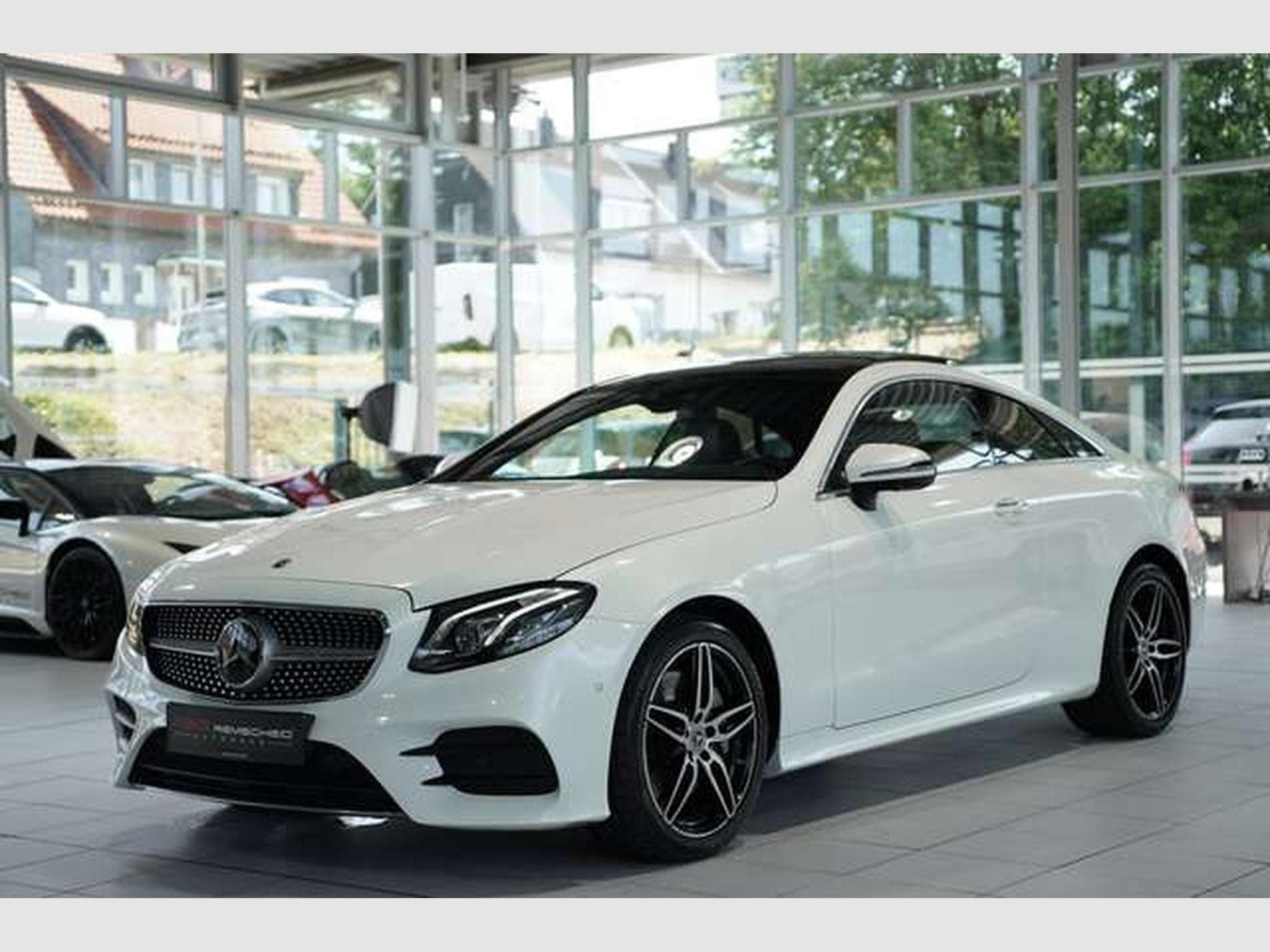 Mercedes E 450 4M Coupe AMG Line *19 *Pano *H-UP *BURM (2018) - Photo 4