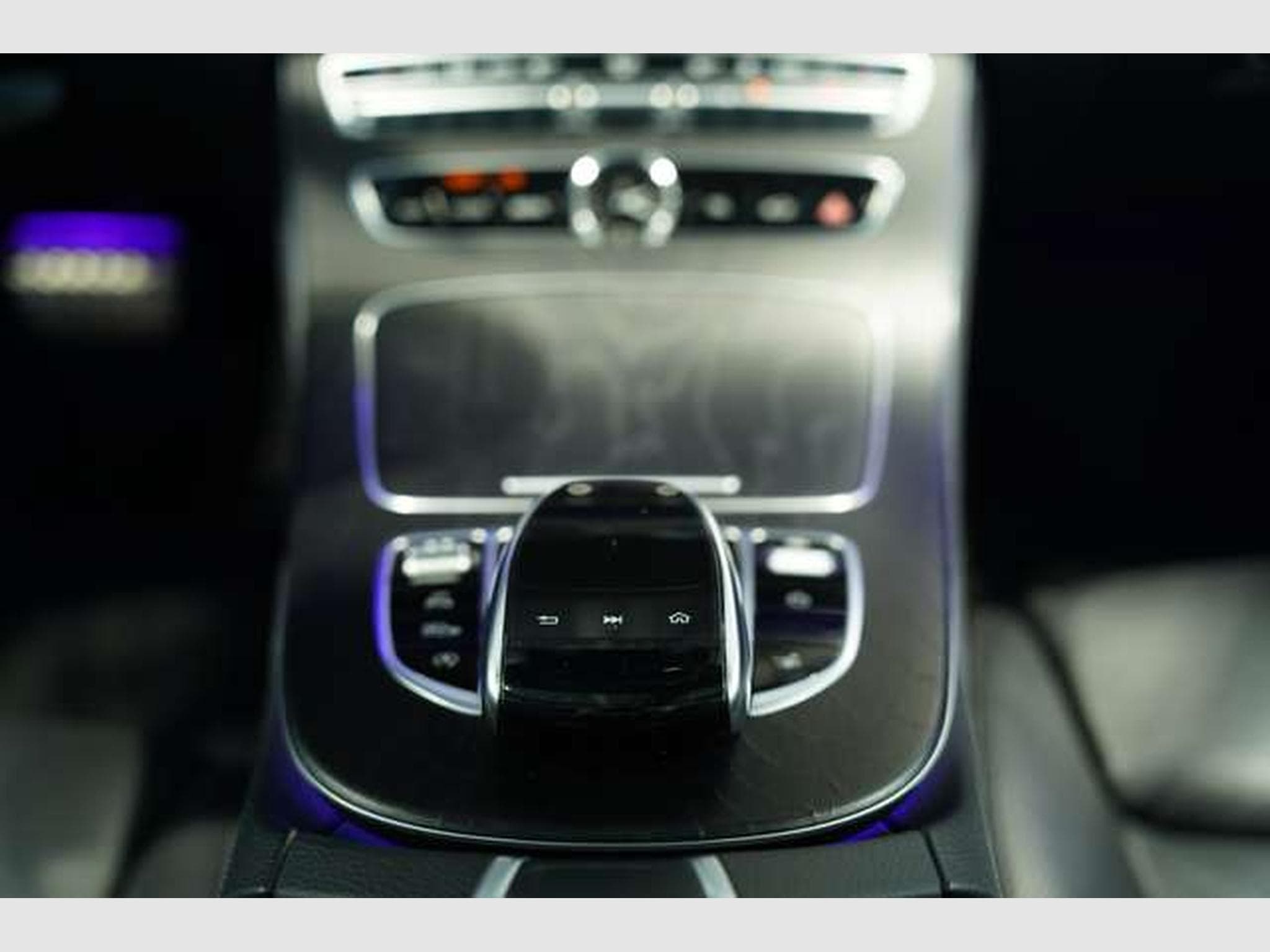 Mercedes E 450 4M Coupe AMG Line *19 *Pano *H-UP *BURM (2018) - Photo 43