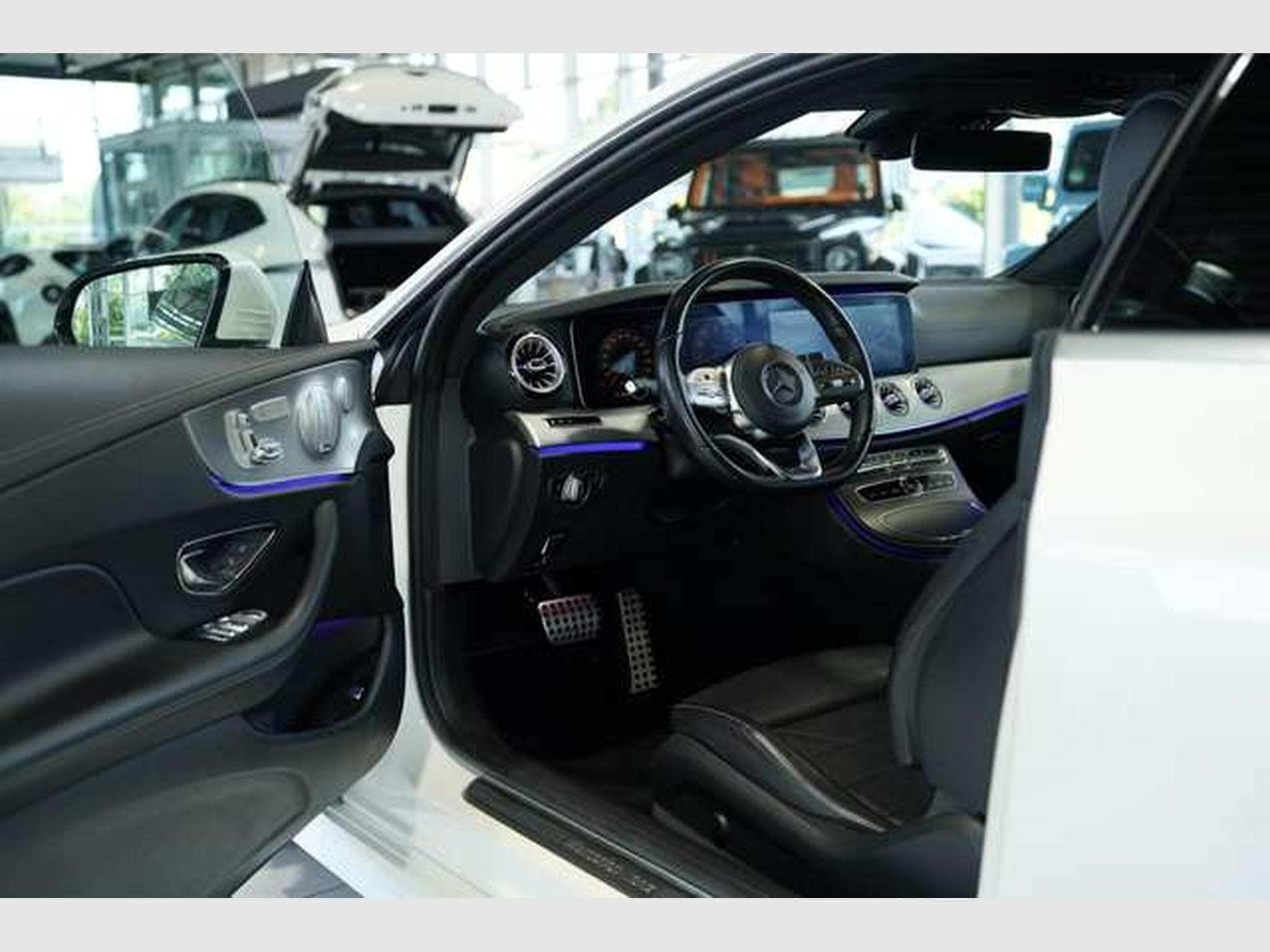 Mercedes E 450 4M Coupe AMG Line *19 *Pano *H-UP *BURM (2018) - Photo 45