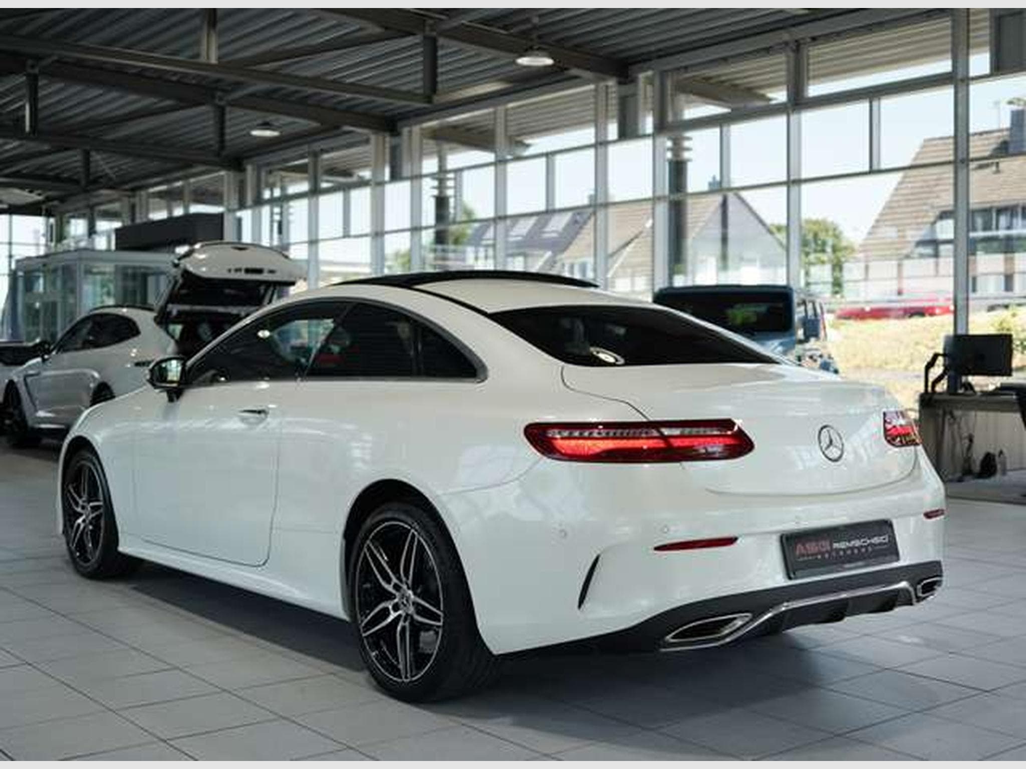 Mercedes E 450 4M Coupe AMG Line *19 *Pano *H-UP *BURM (2018) - Photo 9