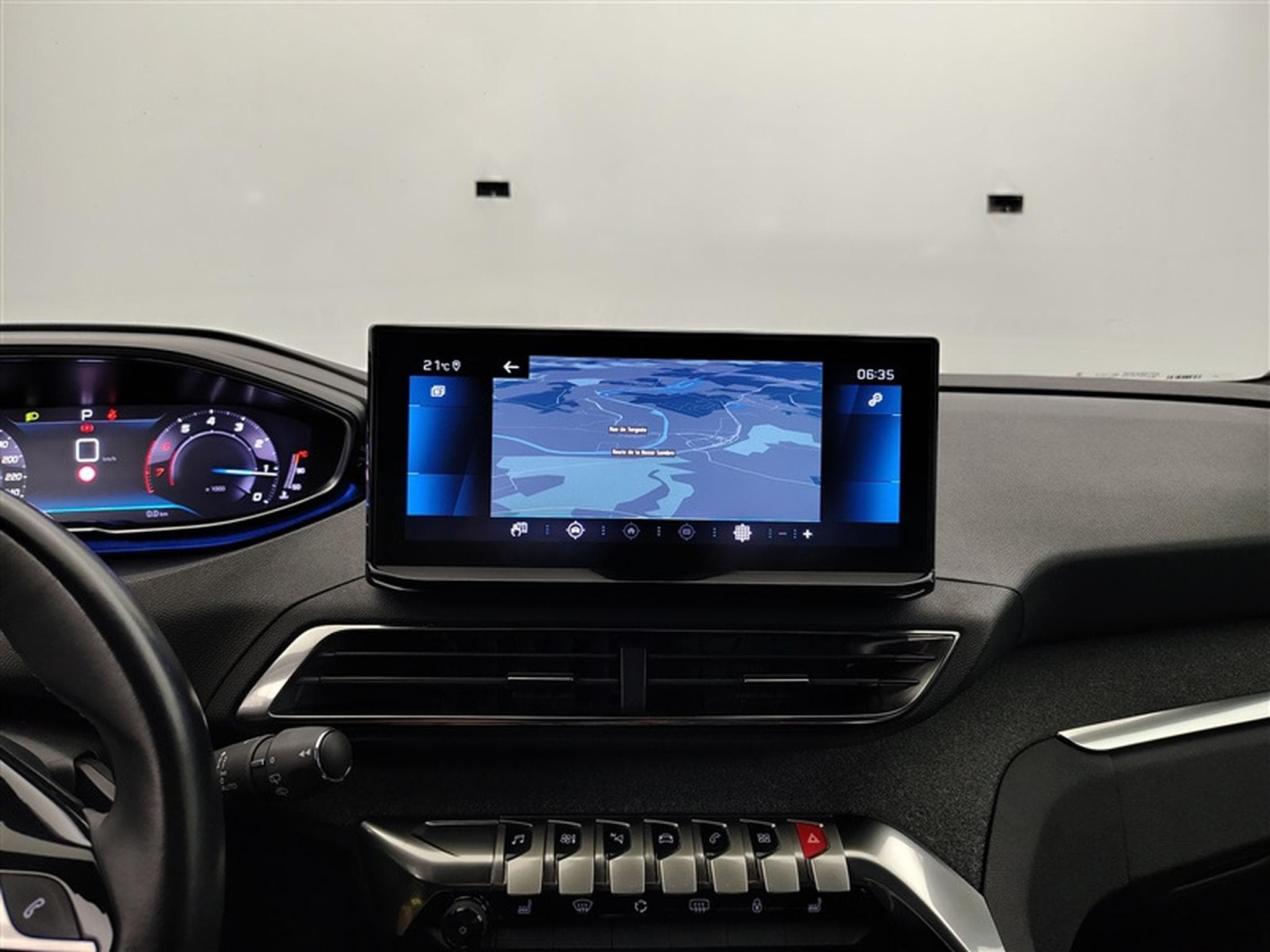Peugeot 5008 1.2 PureTech 130cv EAT8 Allure Pack 7pl. NAVI / FULL LED (2023) - Photo 11