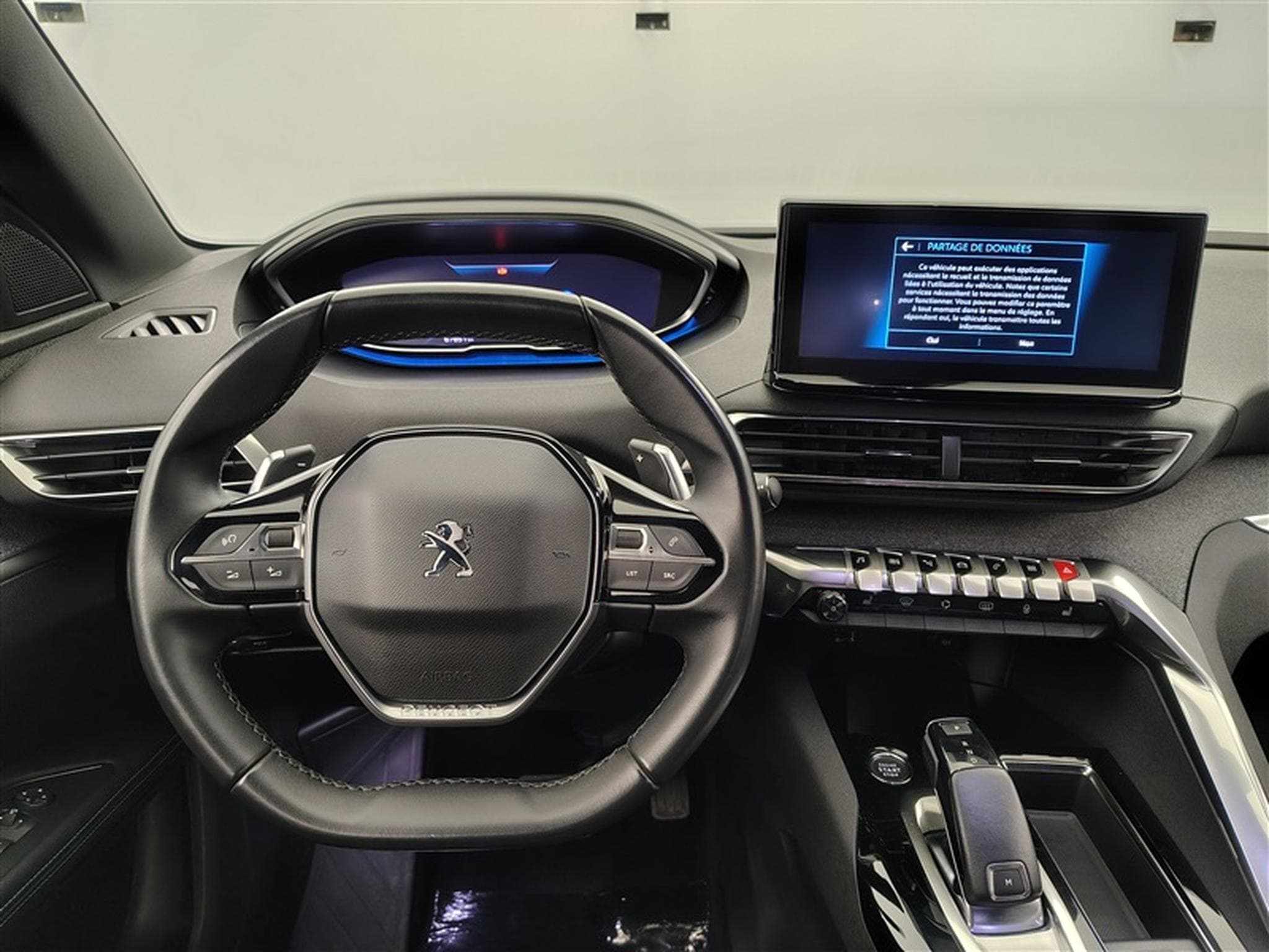 Peugeot 5008 1.2 PureTech 130cv EAT8 Allure Pack 7pl. NAVI / FULL LED (2023) - Photo 9