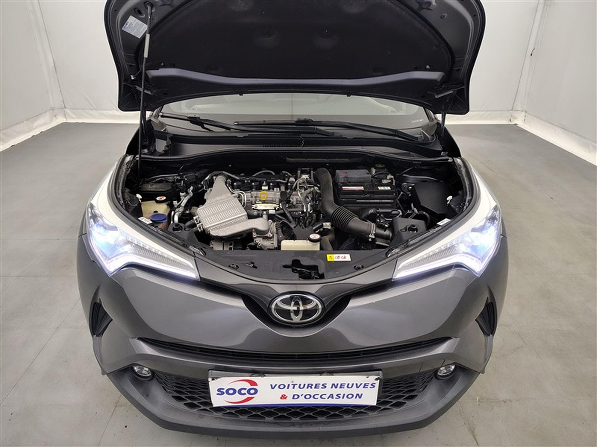 Toyota C-HR 1.2 Turbo 2WD C-Ult/GPS/Caméra/JA 18/PDC avt+arr (2019) - Photo 19