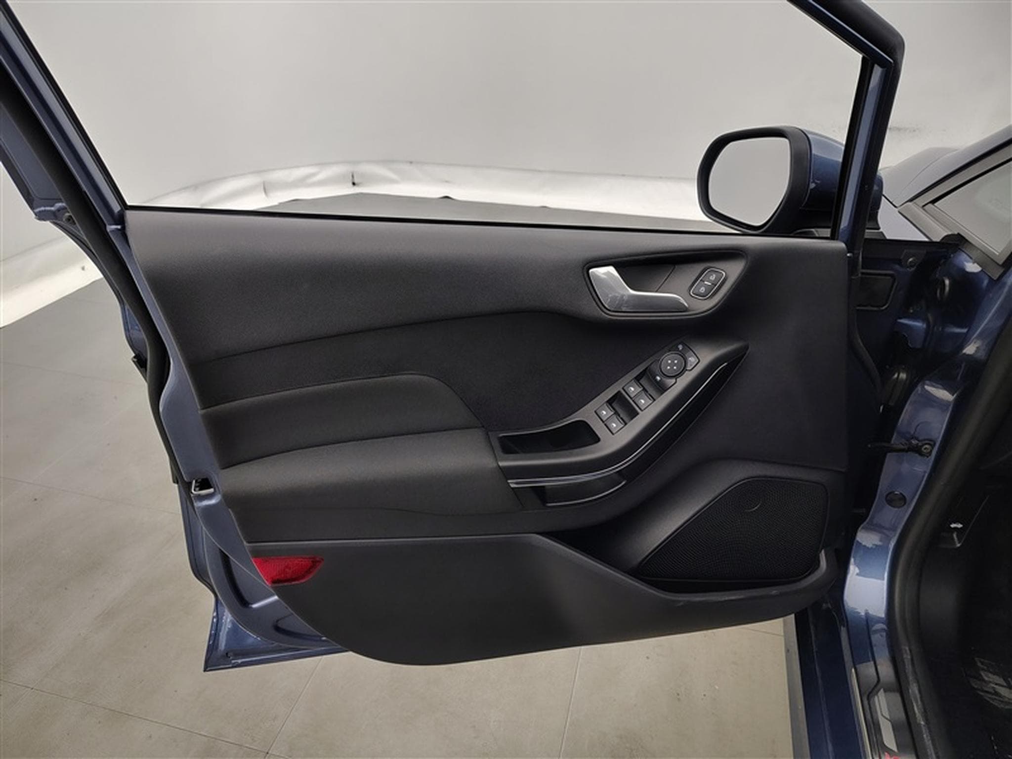 Ford Fiesta 1.0 EcoBoost ST-Line (2023) - Photo 16