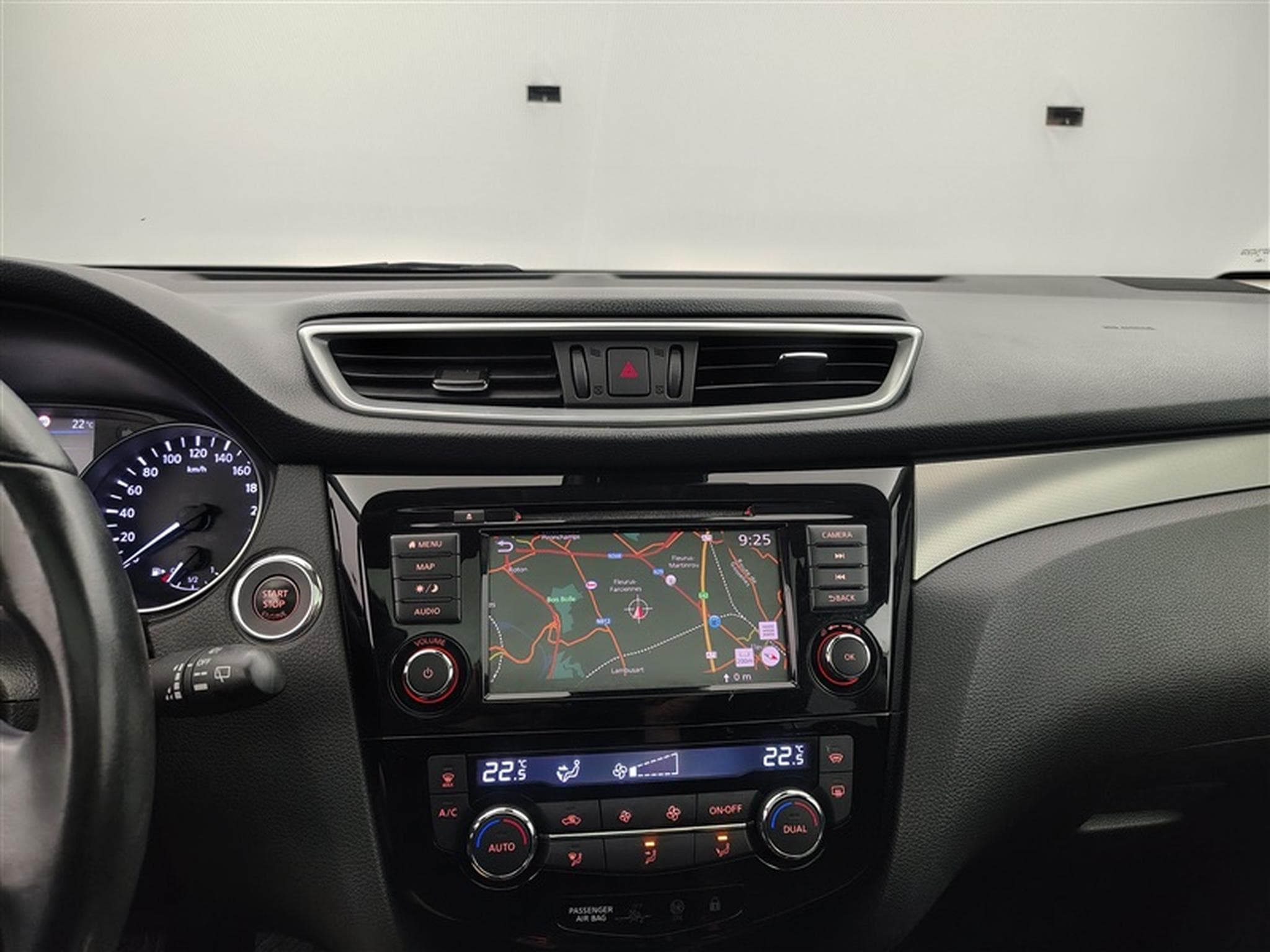 Nissan Qashqai 1.3 DIG-T N-Connecta (2019) - Photo 11