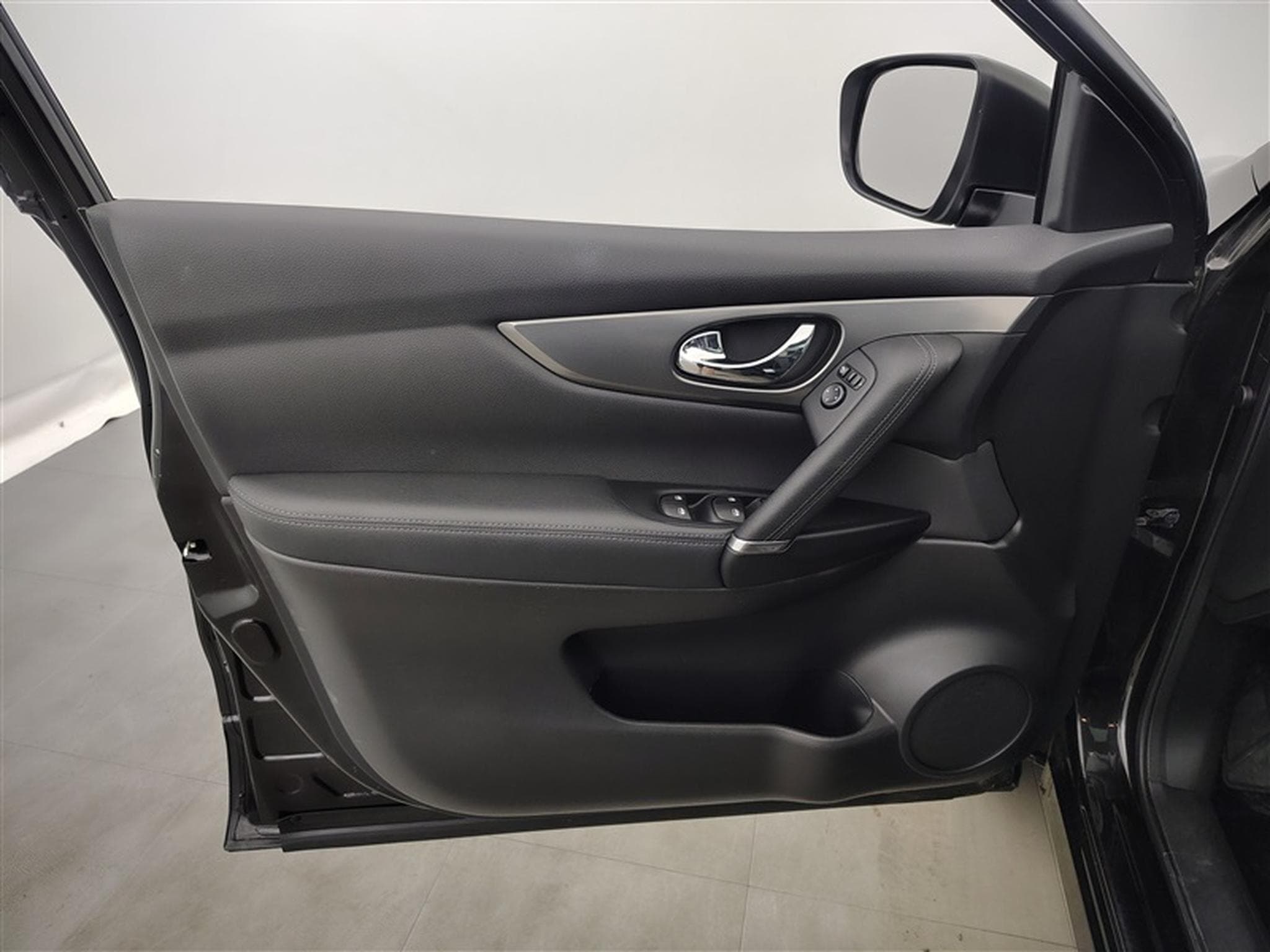 Nissan Qashqai 1.3 DIG-T N-Connecta (2019) - Photo 17