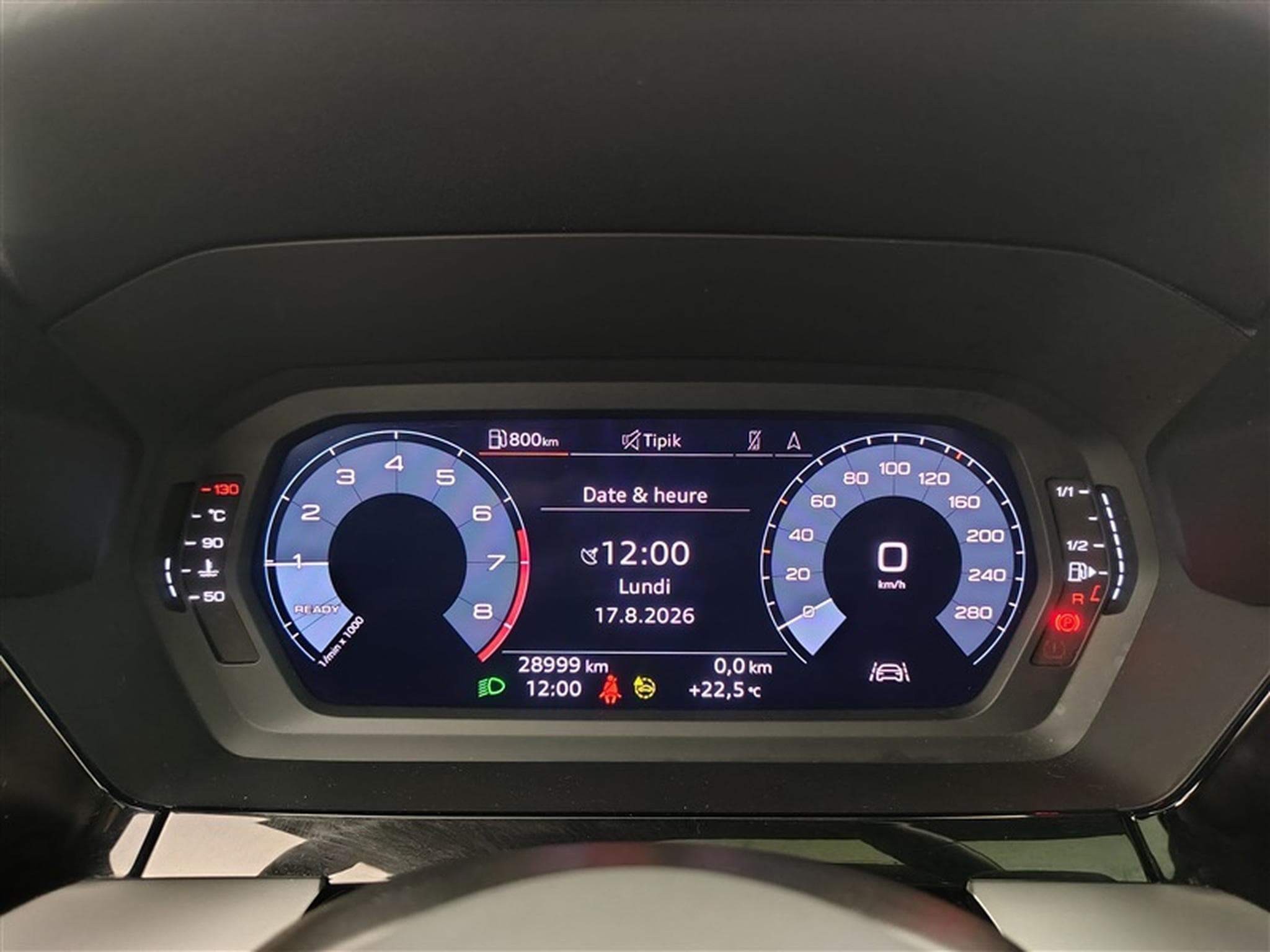 Audi A3 30 TFSI Navi Cockpit / Led / PDC / Pano (2023) - Photo 10
