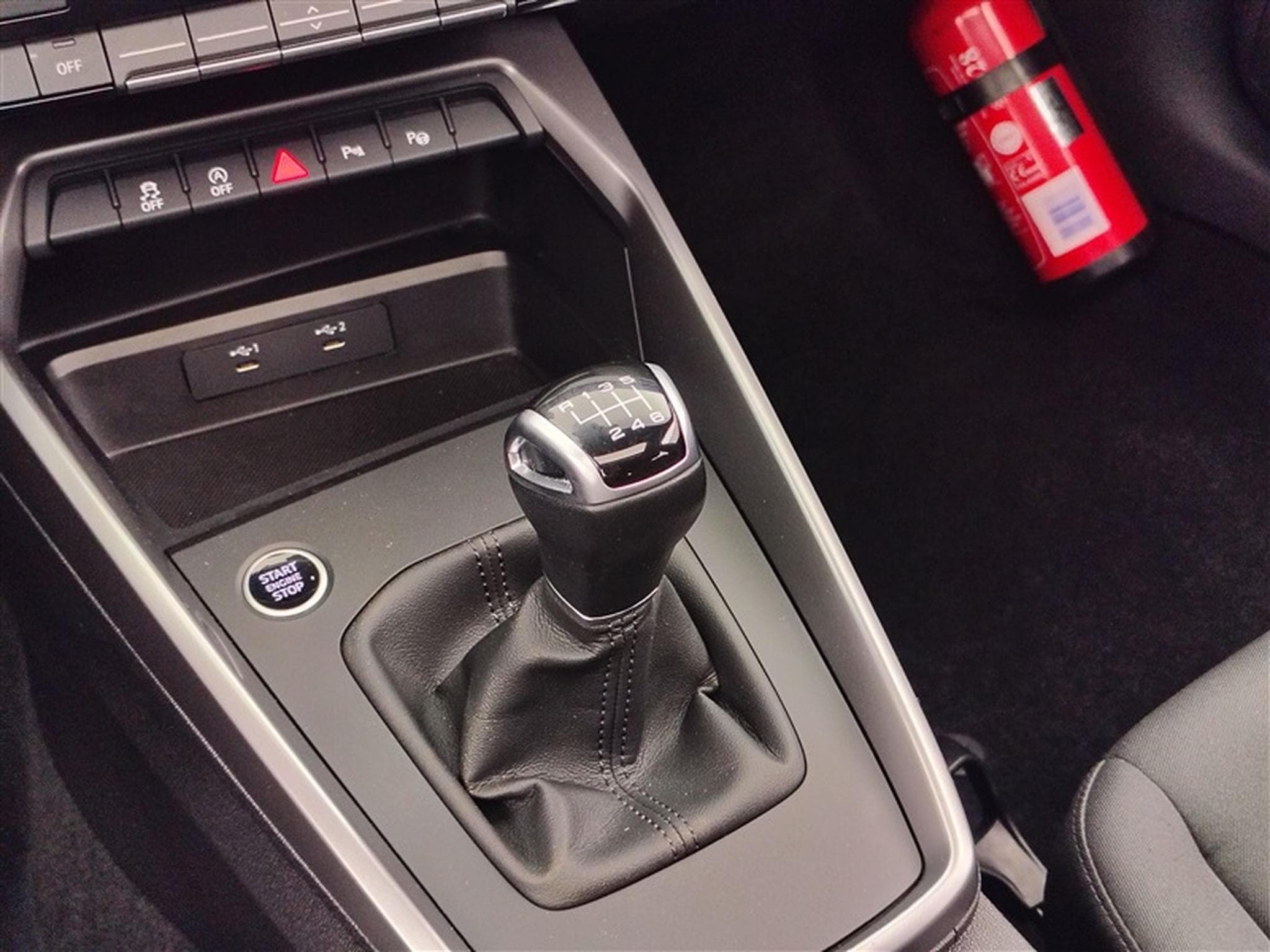Audi A3 30 TFSI Navi Cockpit / Led / PDC / Pano (2023) - Photo 12