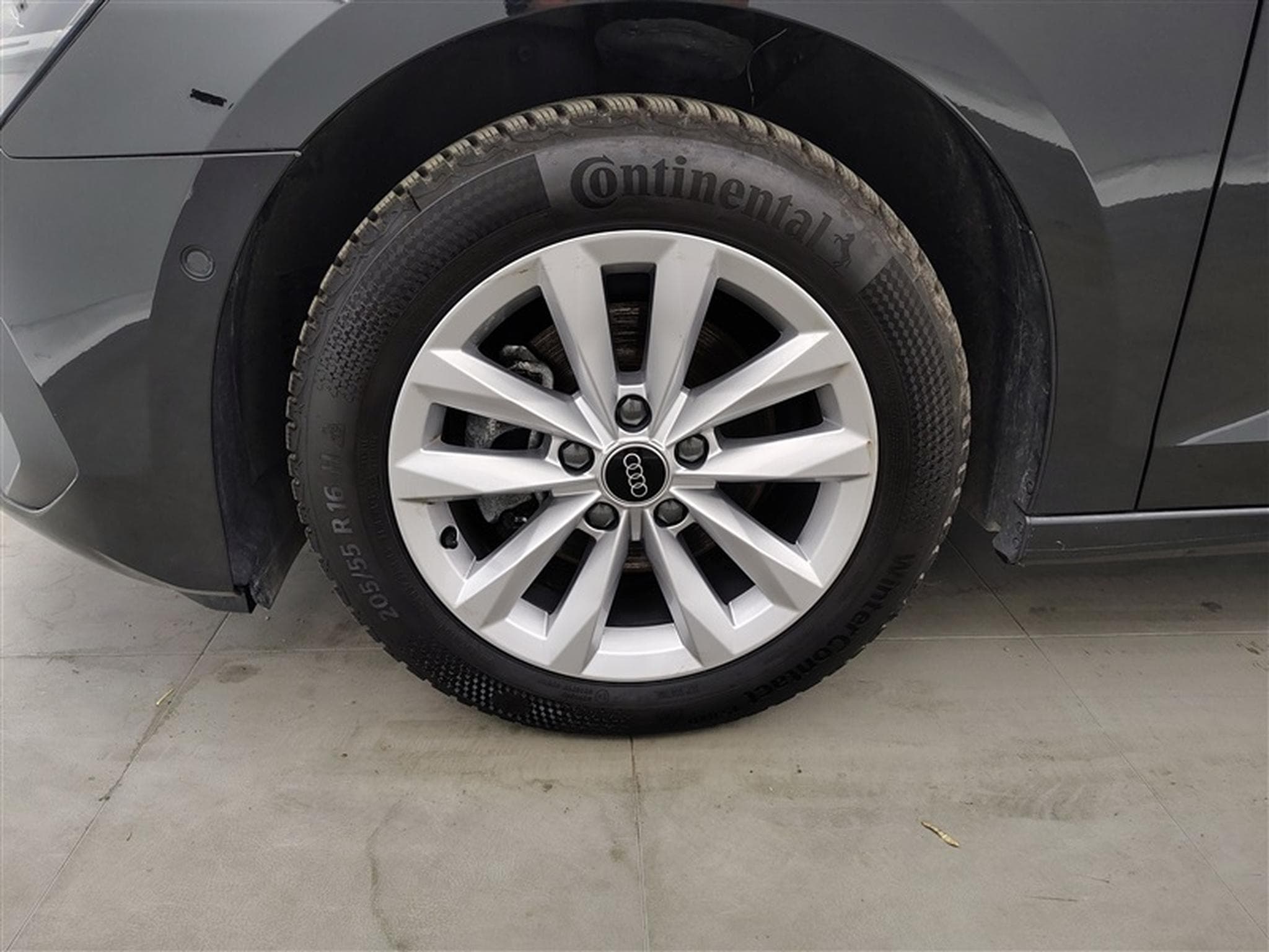 Audi A3 30 TFSI Navi Cockpit / Led / PDC / Pano (2023) - Photo 6