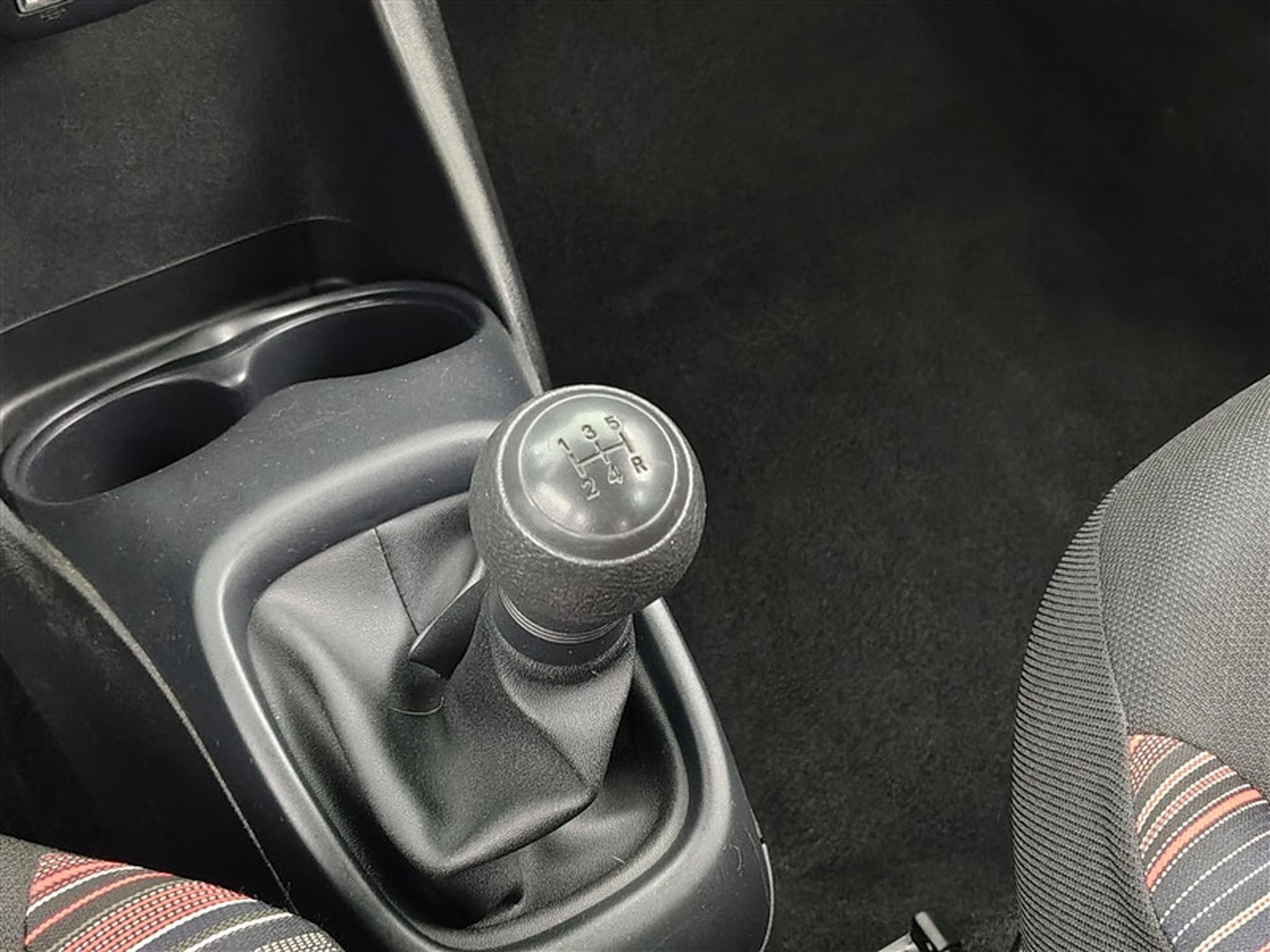 Citroen C1 1.0 VTi  Feel Edition Sailor S&S (2016) - Photo 12