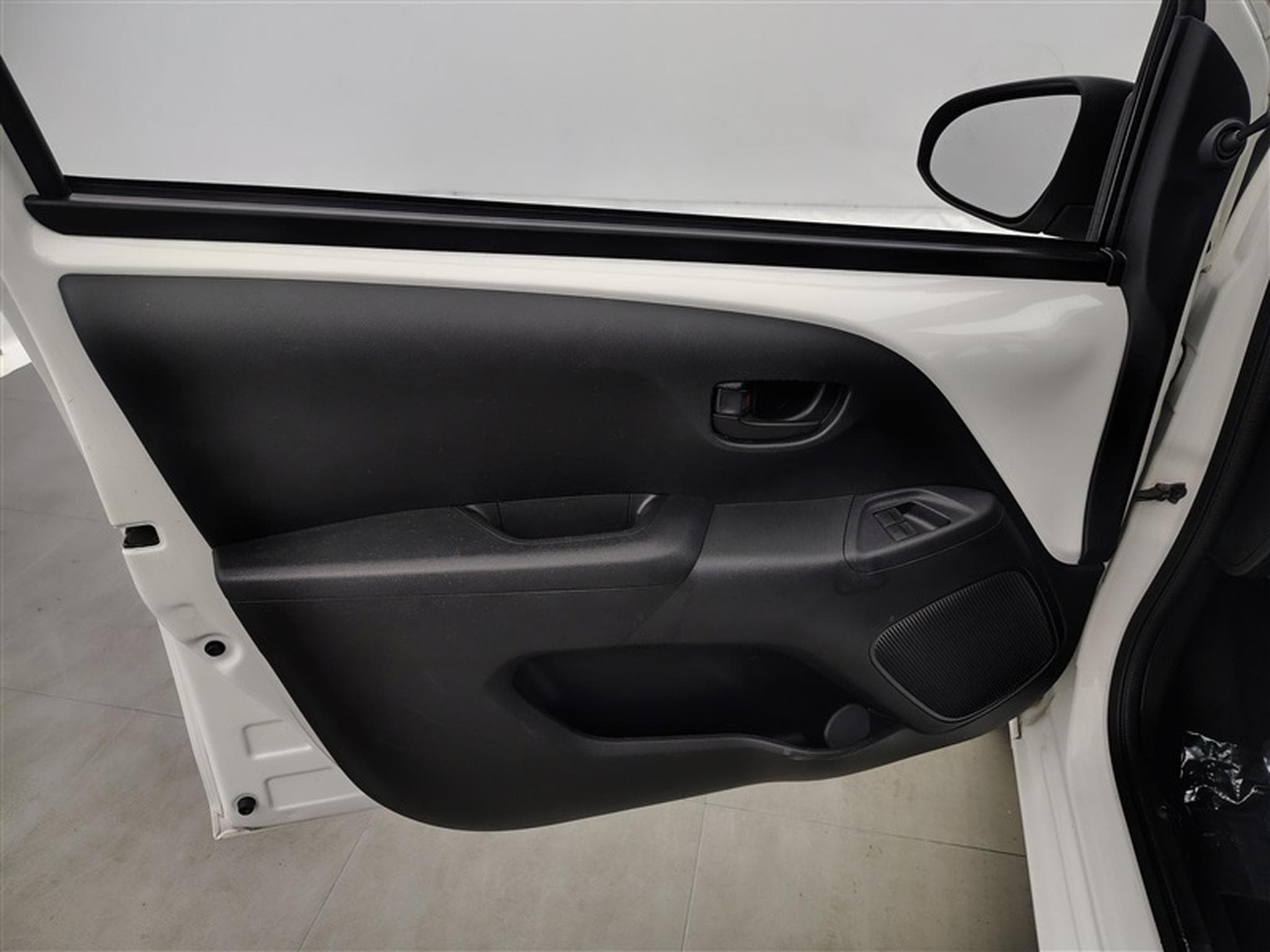 Citroen C1 1.0 VTi  Feel Edition Sailor S&S (2016) - Photo 16