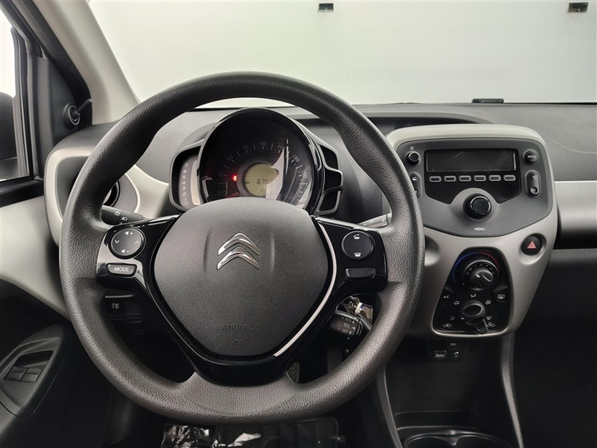 Citroen C1 1.0 VTi  Feel Edition Sailor S&S (2016) - Photo 9