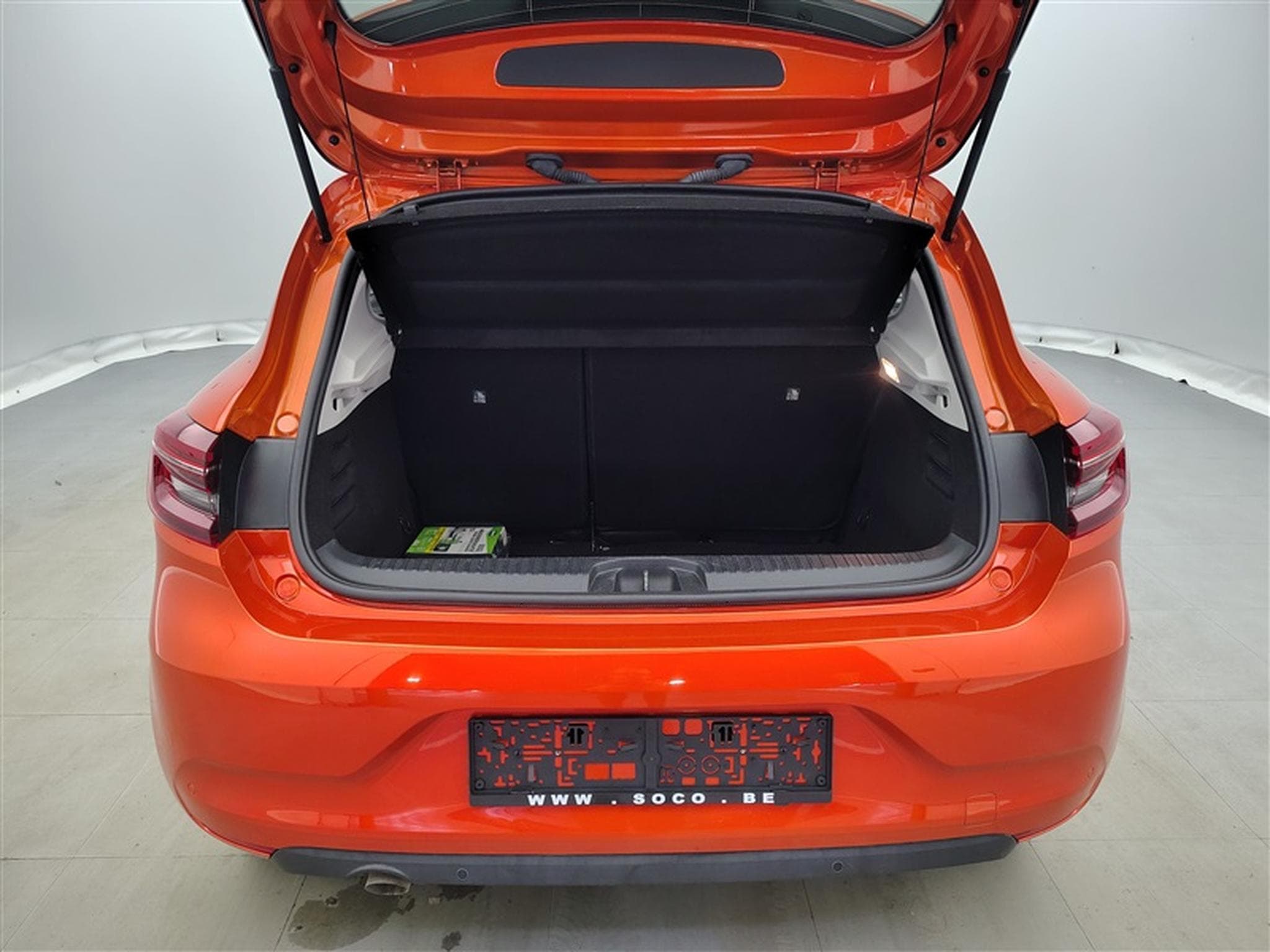 Renault Clio 1.0 TCe Evolution GPF (2023) - Photo 13
