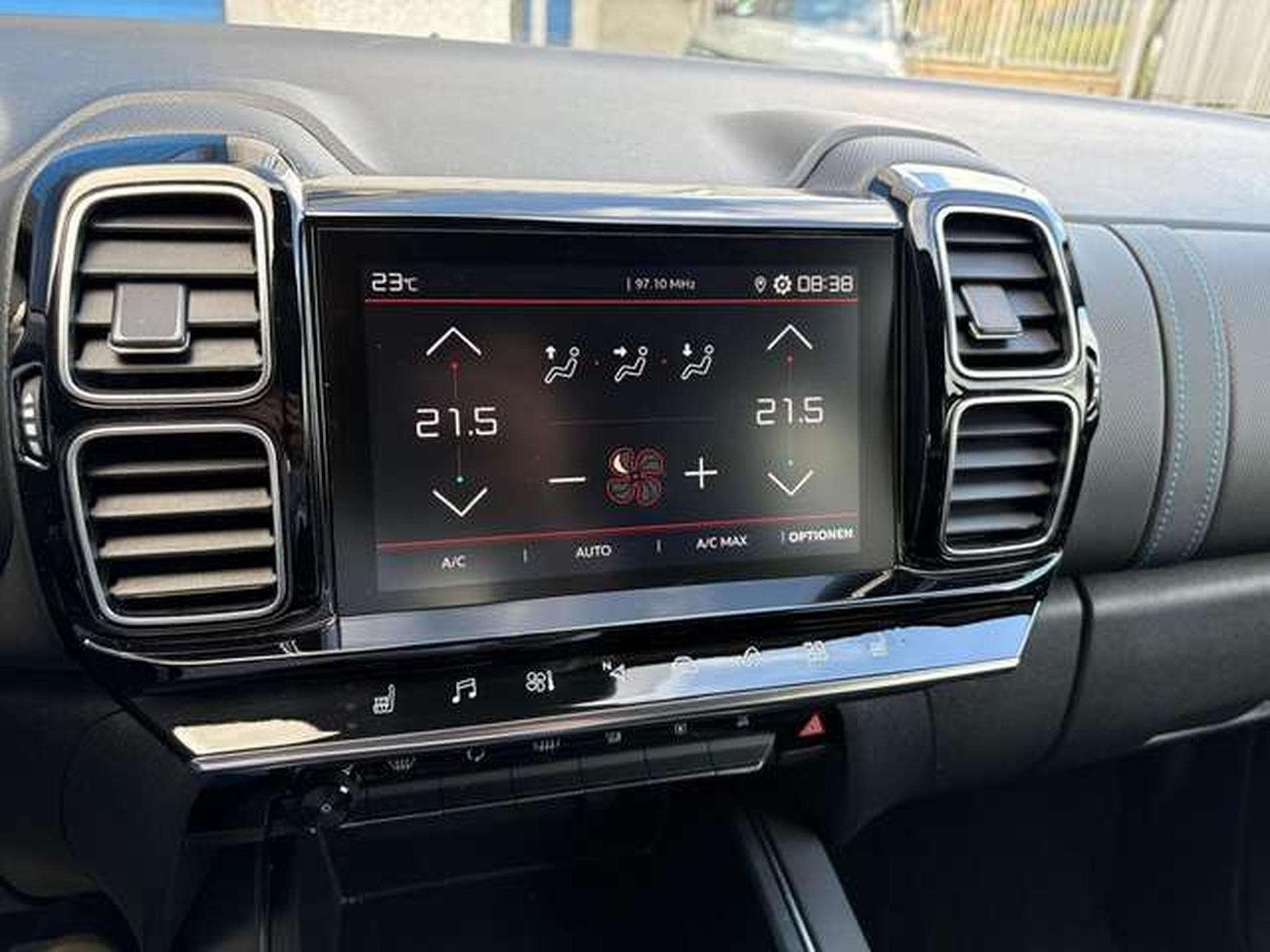 Citroen C5 Aircross C5 Aircross Pure Tech 130 PLUS BVM6 (2024) - Foto 7