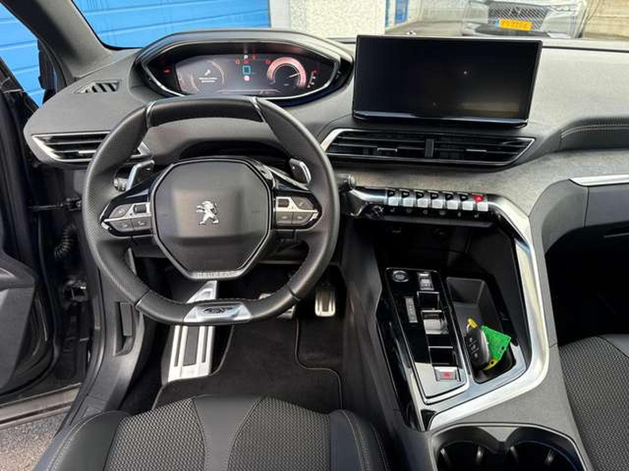 Peugeot 5008 5008 Hybrid 136 e-DSC GT (2024) - Foto 3