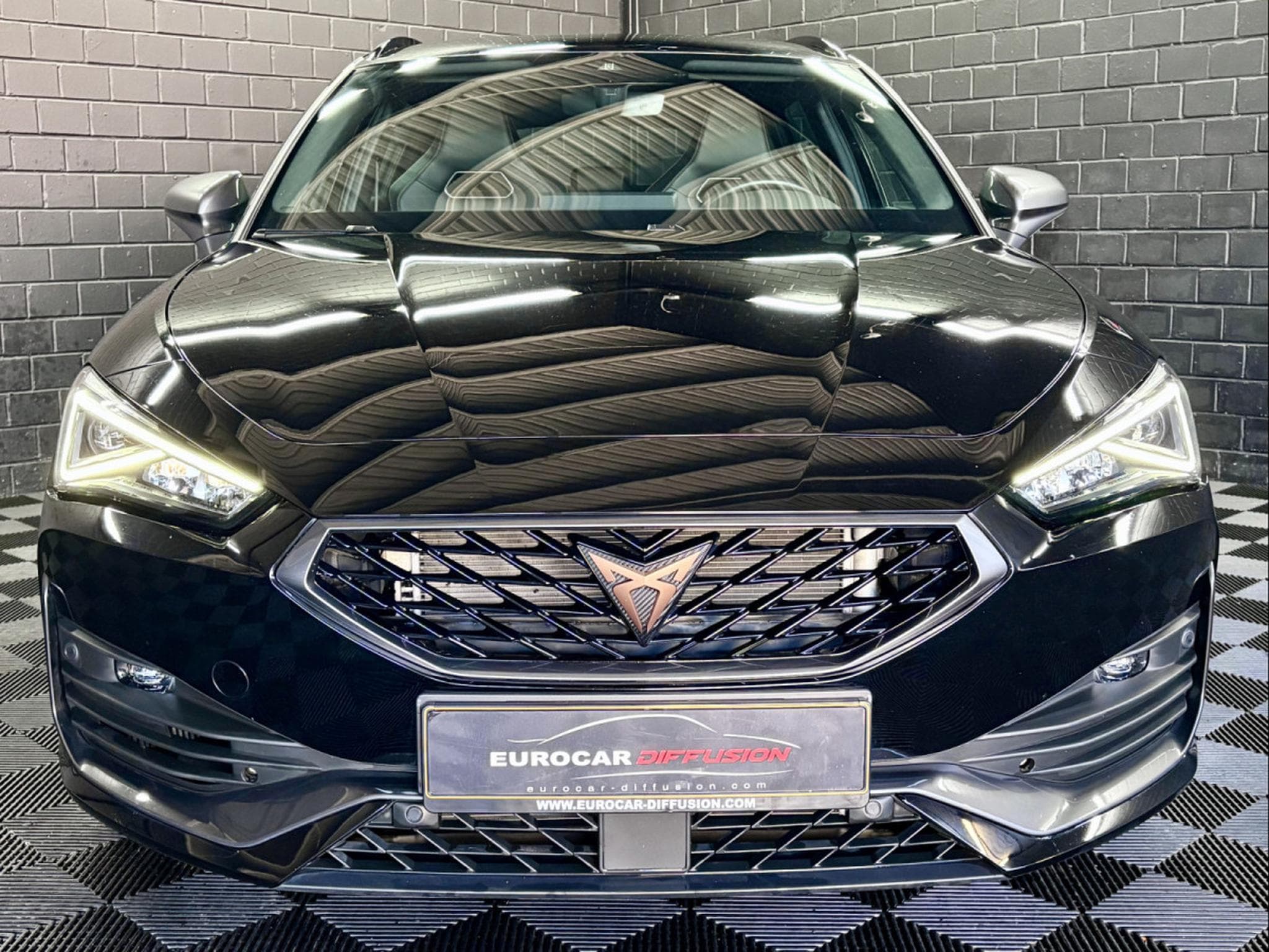 Cupra Leon VZ ST 2.0 TSI 310CV *MATRIX* ACC * (2024) - Foto 2
