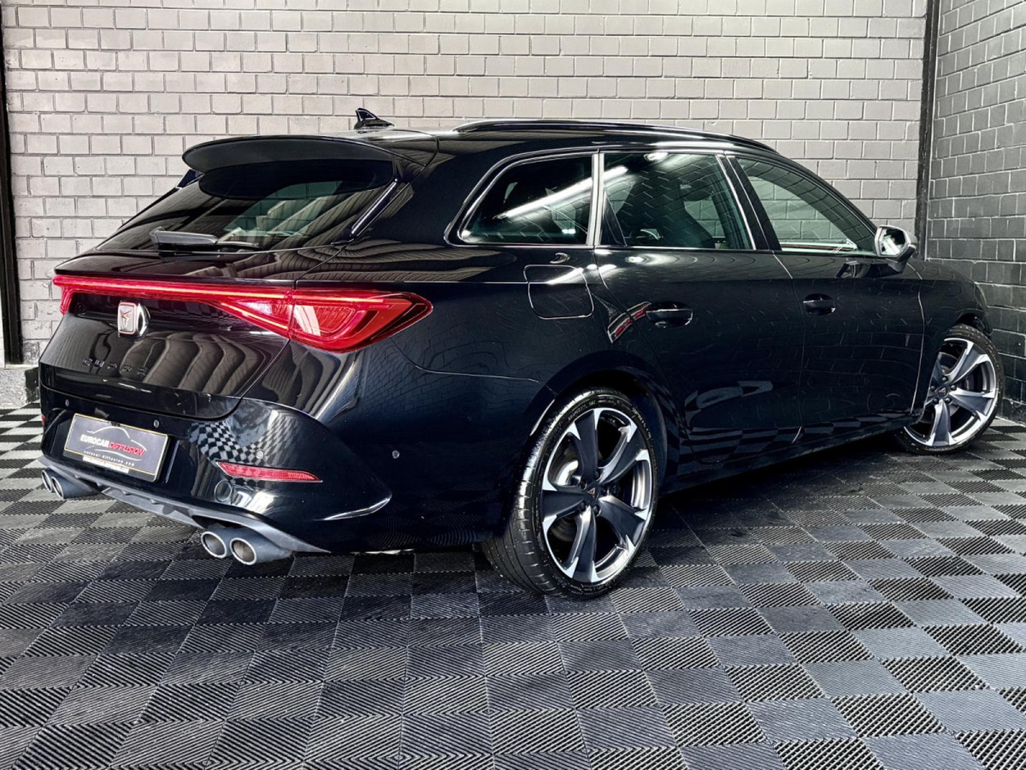 Cupra Leon VZ ST 2.0 TSI 310CV *MATRIX* ACC * (2024) - Foto 6