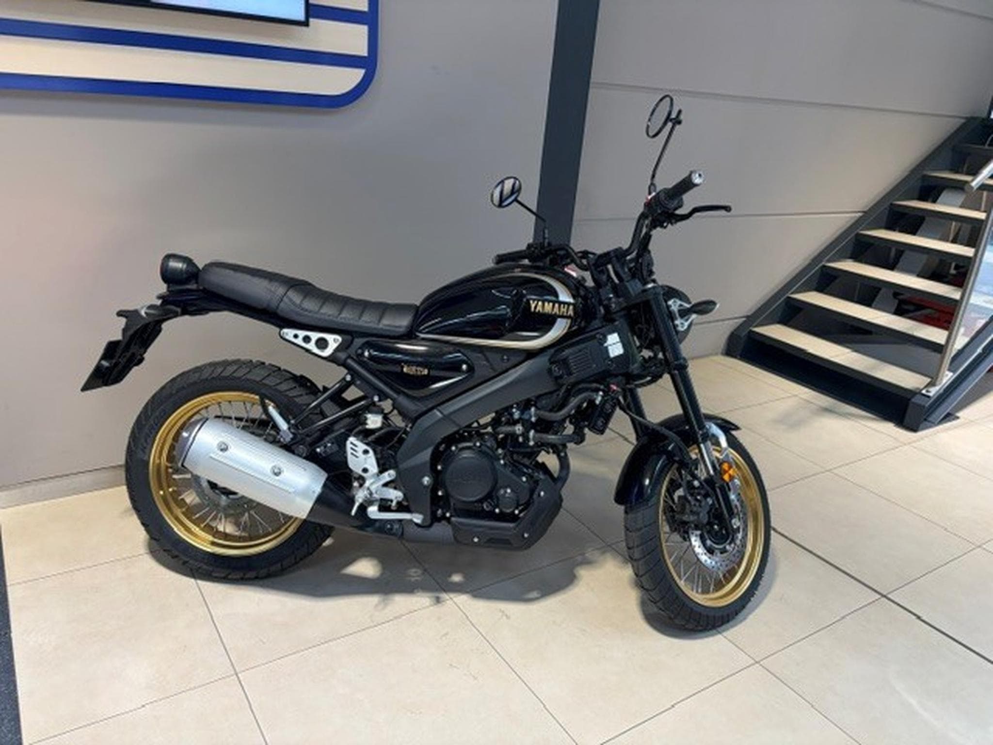 Yamaha XSR (2023) - Photo 3