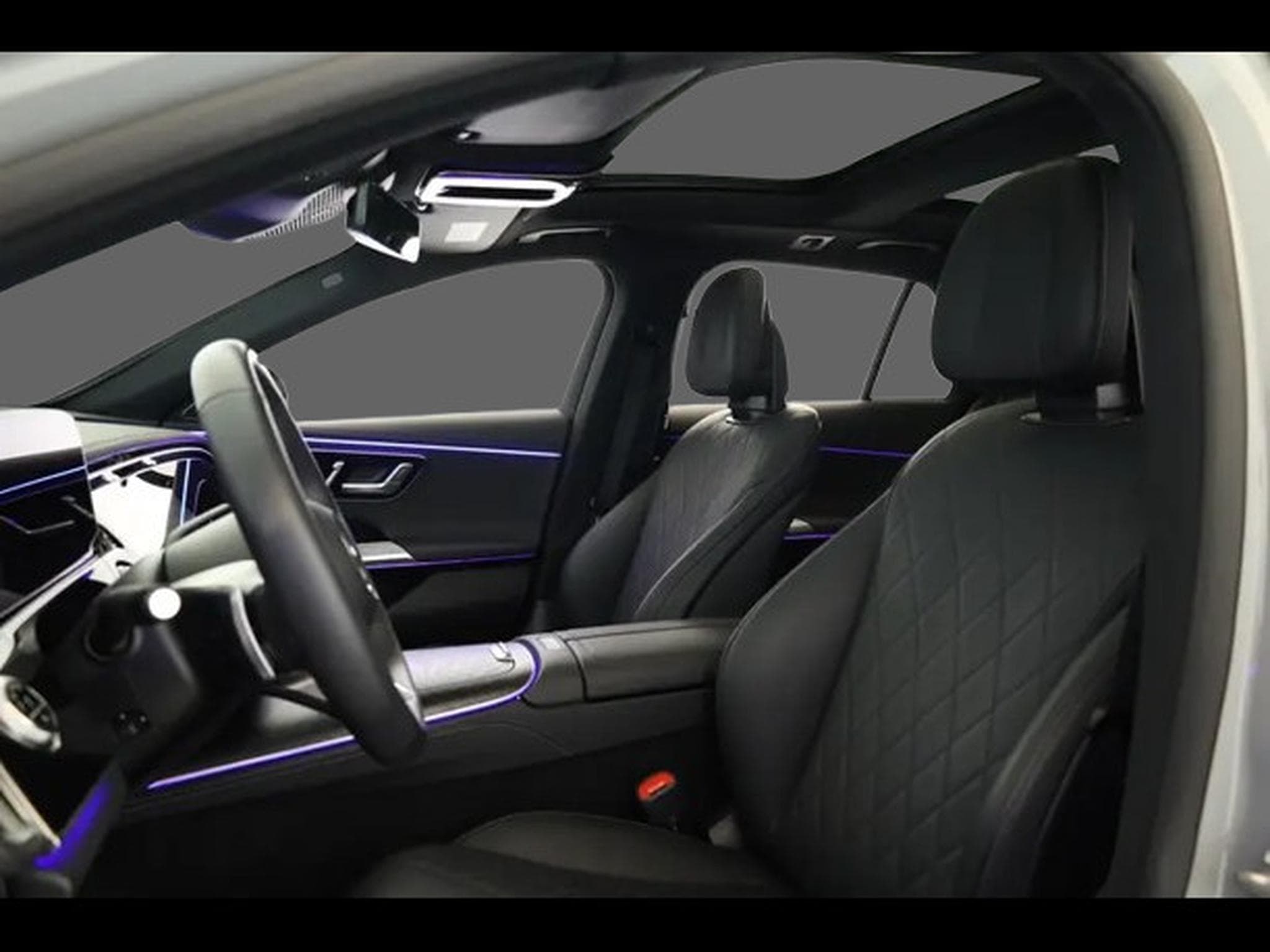Mercedes E 450 d T 4M AMG Premium+ (2025) - Foto 8
