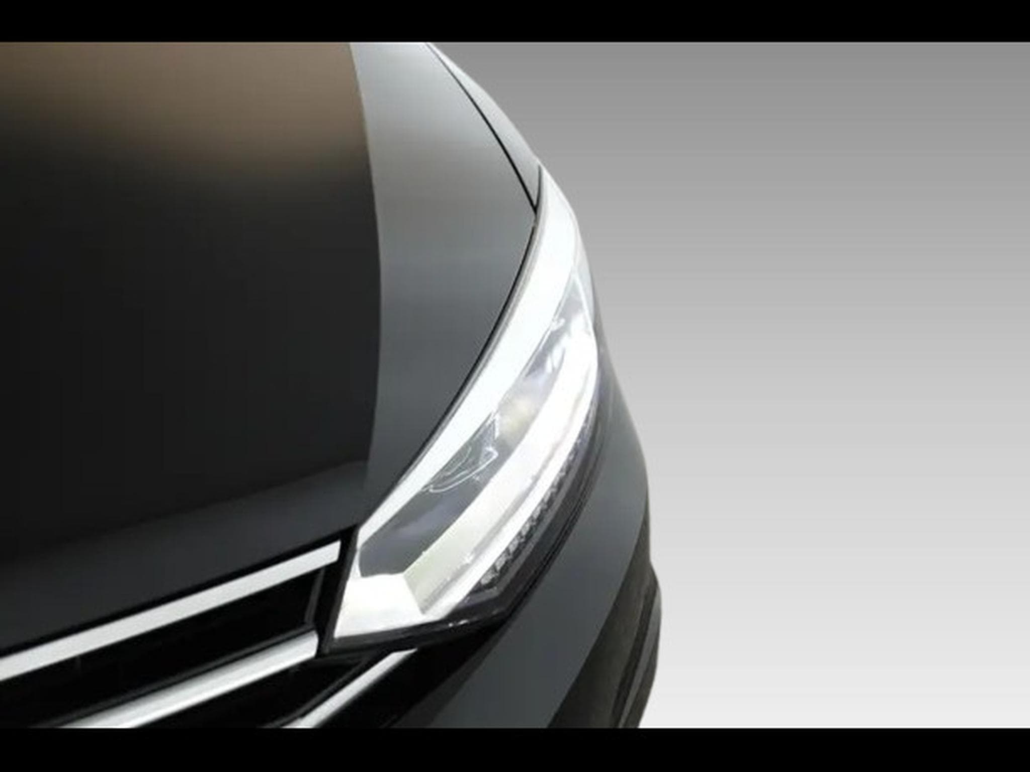 VW Touran 2.0 TDI DSG Highline 7 (2025) - Photo 9