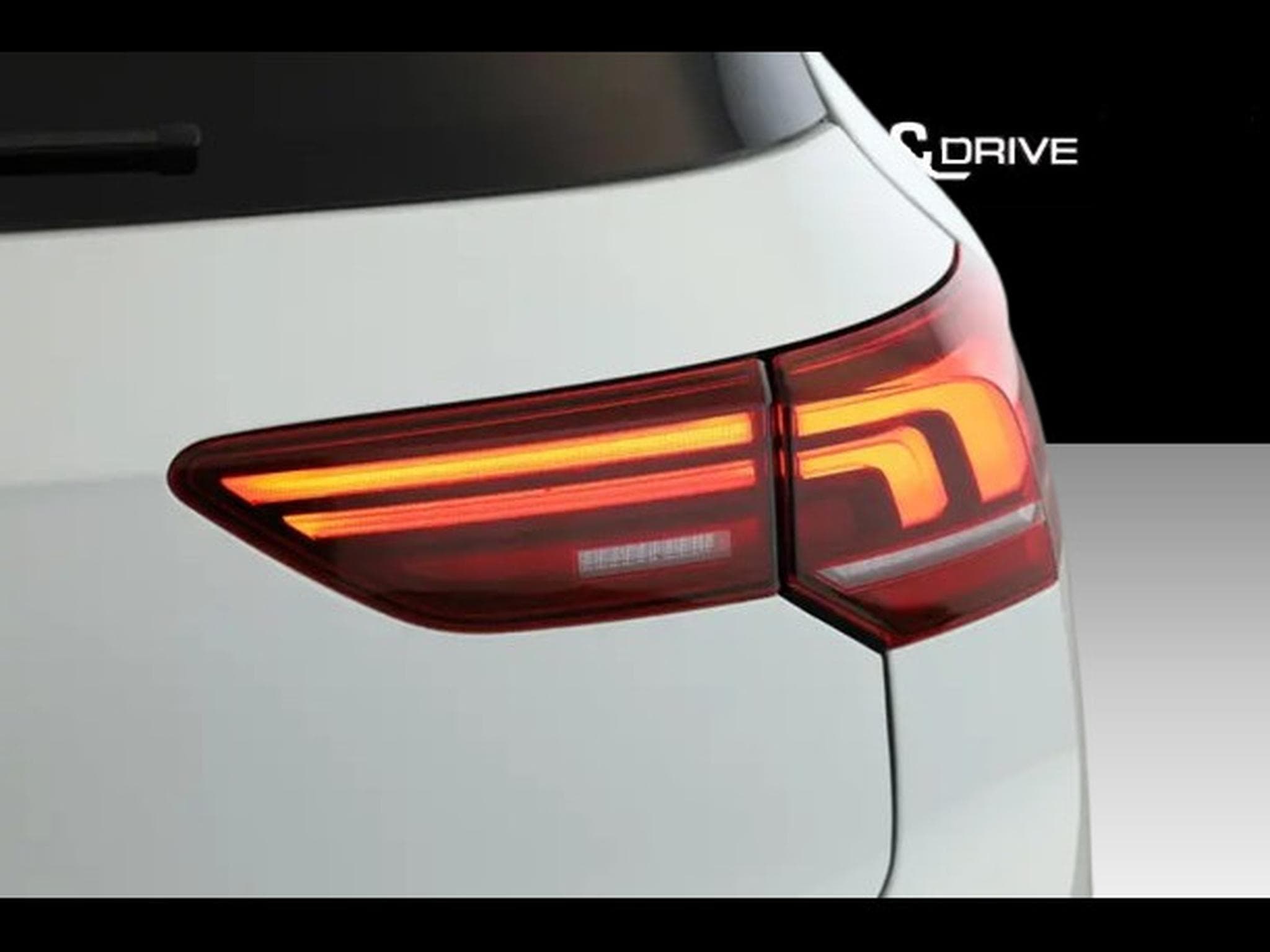 VW Golf GTI DSG Black LED Pano (2024) - Foto 10