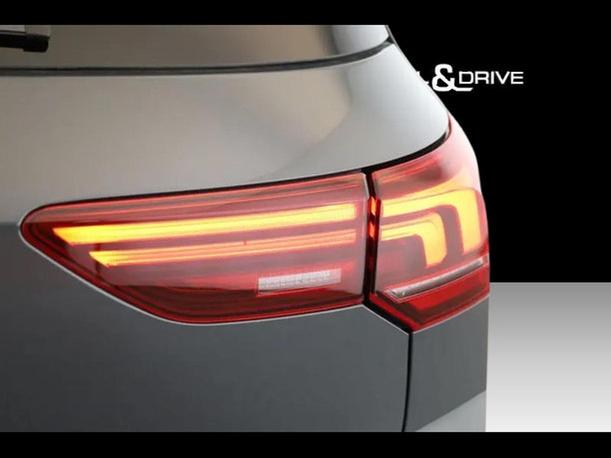 VW Golf GTI DSG Black LED (2024) - Foto 11