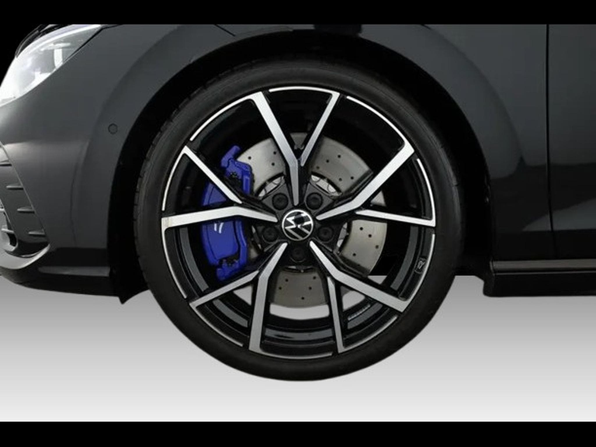 VW Golf R Performance 4M DSG (2024) - Photo 6
