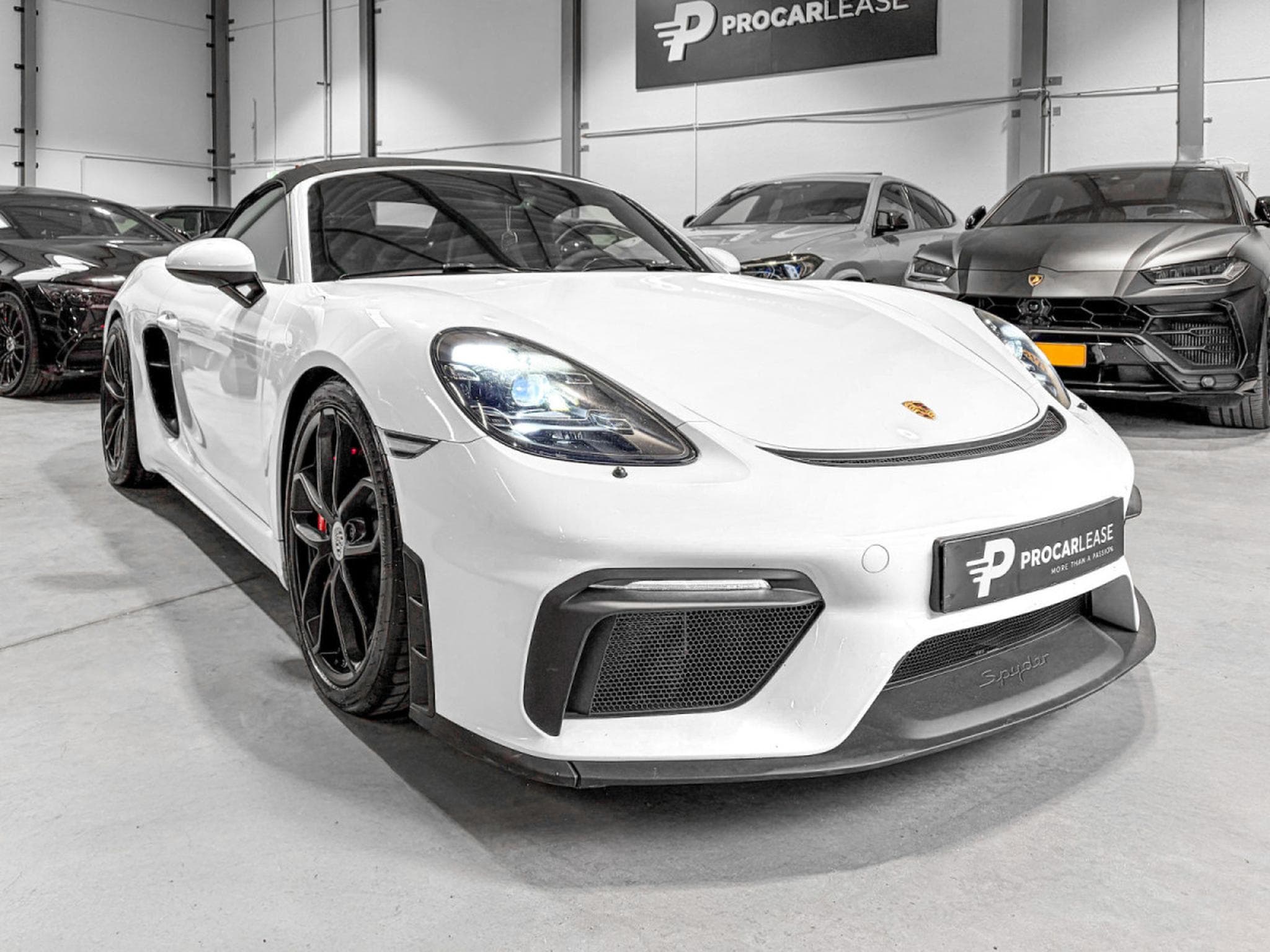 Porsche Boxster 718 Spyder 718 SPYDER/LED/KAMERA/20/CABRIOLET (2022) - Foto 3