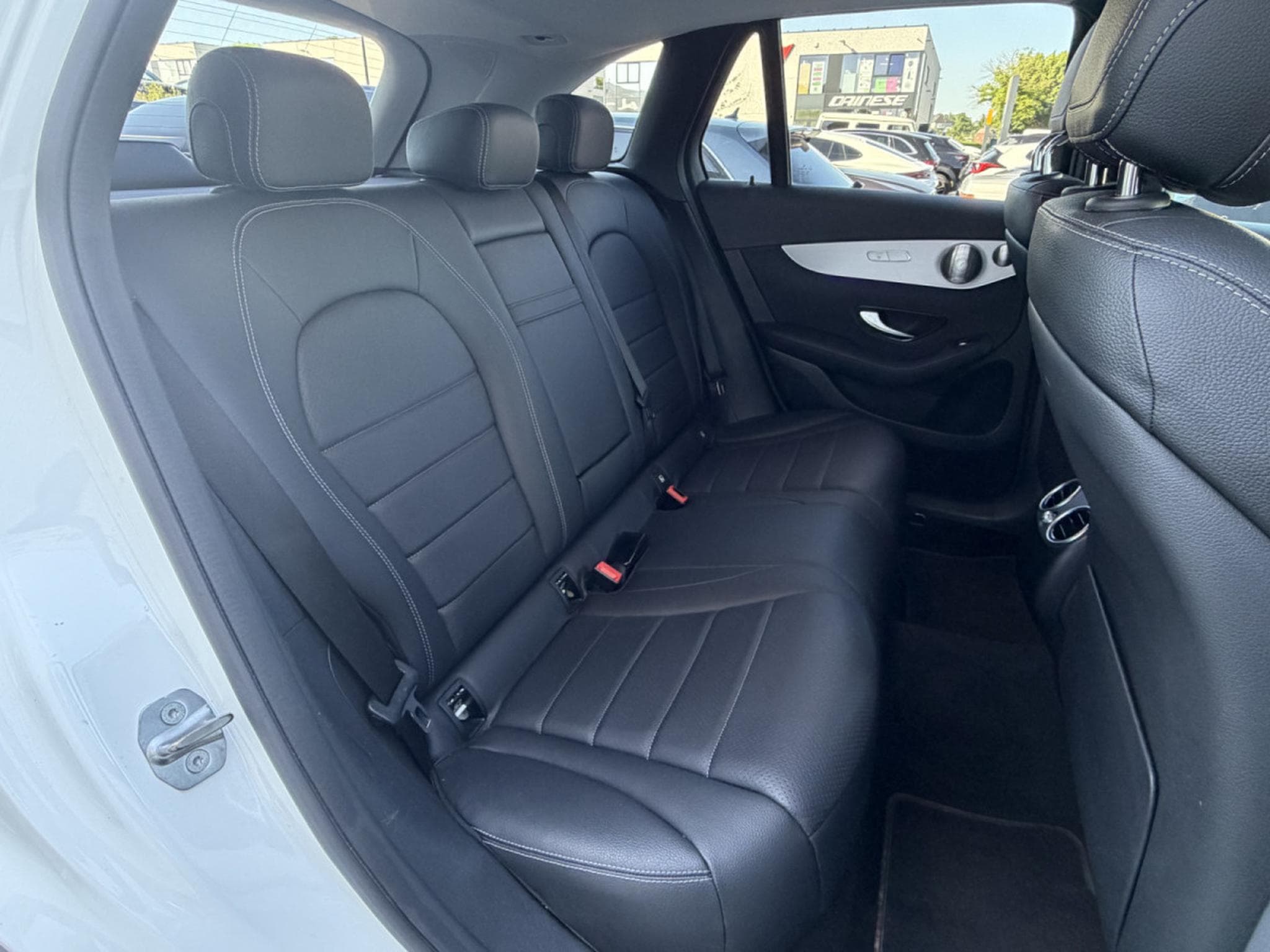 Mercedes GLC 300 GLC300e 4MATIC/ SUSPENSIONS PNEUMATIQUES/ BURMESTER/ AGILITY (2021) - Foto 15