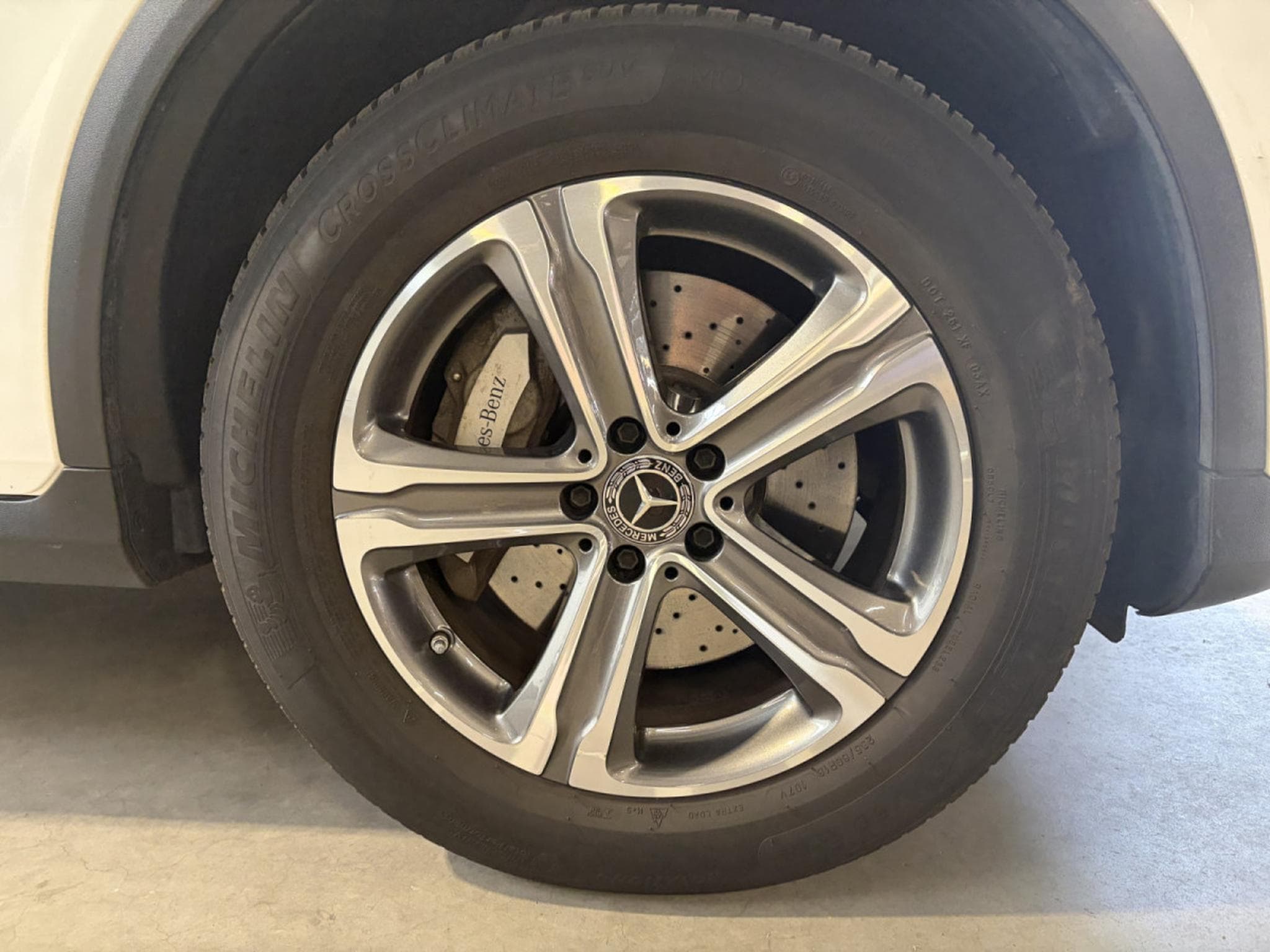 Mercedes GLC 300 GLC300e 4MATIC/ SUSPENSIONS PNEUMATIQUES/ BURMESTER/ AGILITY (2021) - Foto 21