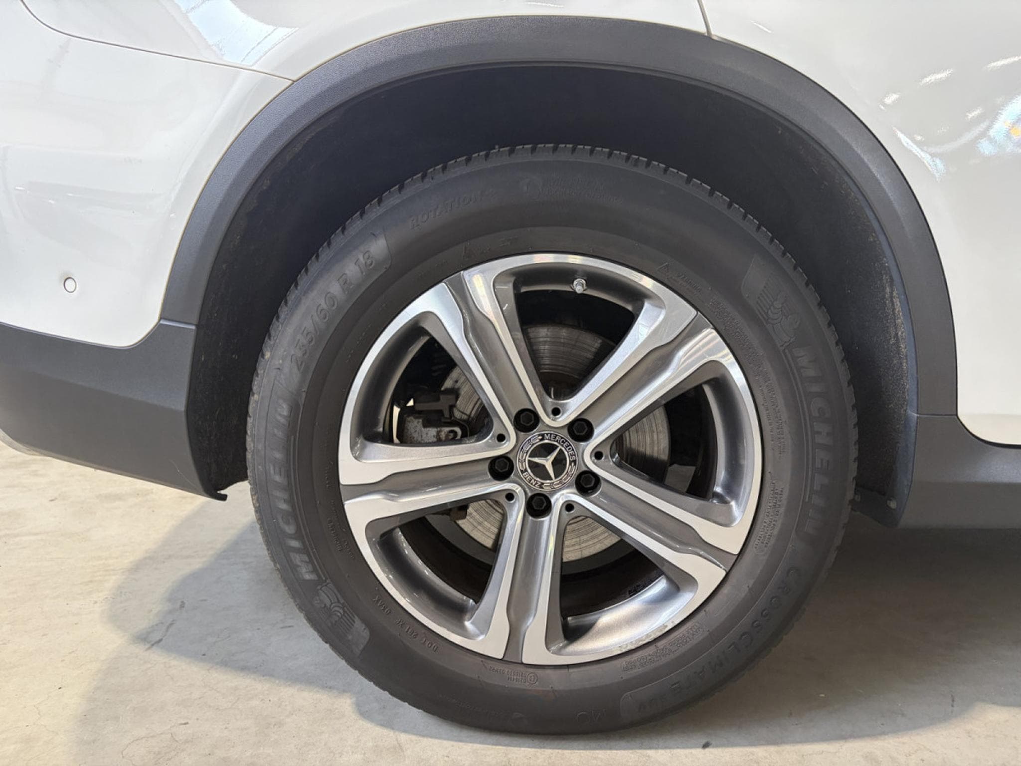 Mercedes GLC 300 GLC300e 4MATIC/ SUSPENSIONS PNEUMATIQUES/ BURMESTER/ AGILITY (2021) - Foto 22