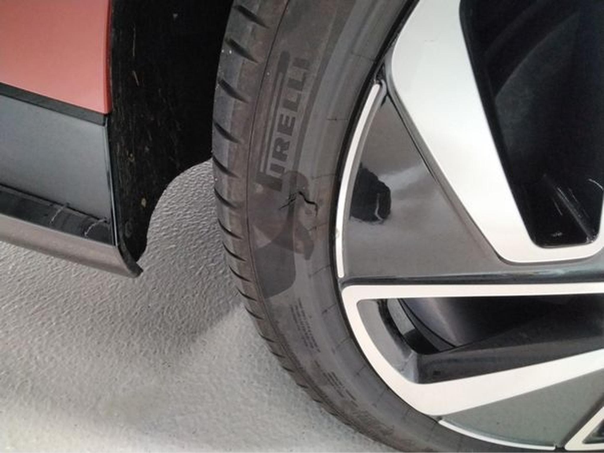 VW ID.7 GTX 4Motion Tourer (2025) - Photo 20