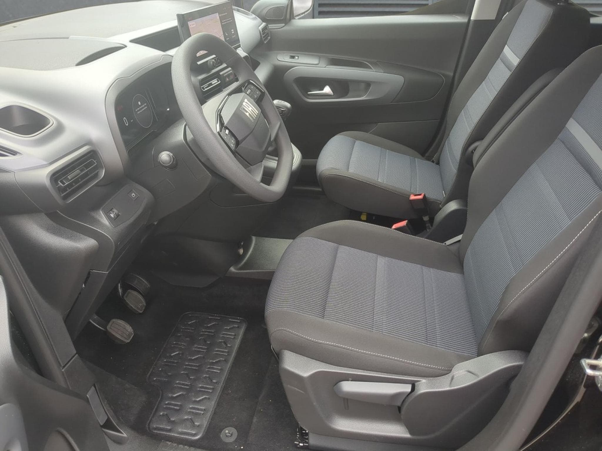 Fiat Doblo L1 Klima Navi PDC RFK (2026) - Photo 4