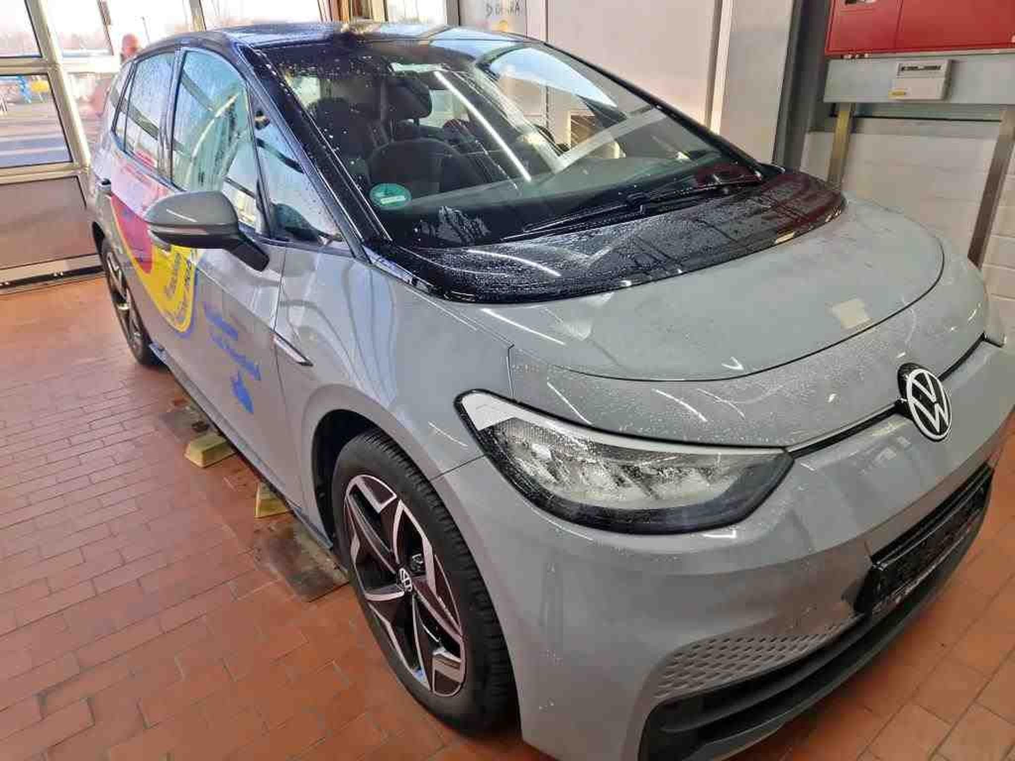 VW ID.3 Pro Performance (2023) - Photo 2