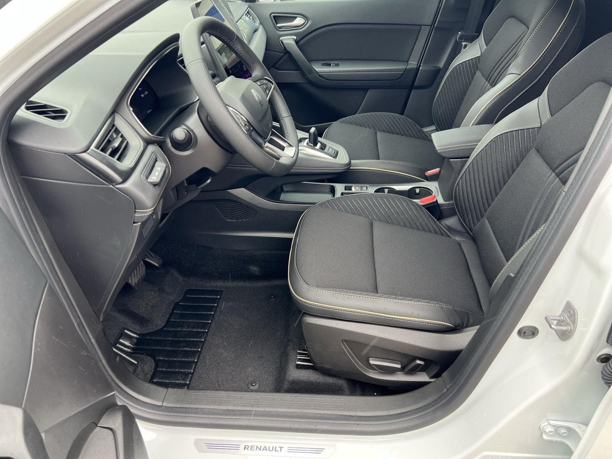 Renault SymbioZ Iconic (2026) - Foto 4