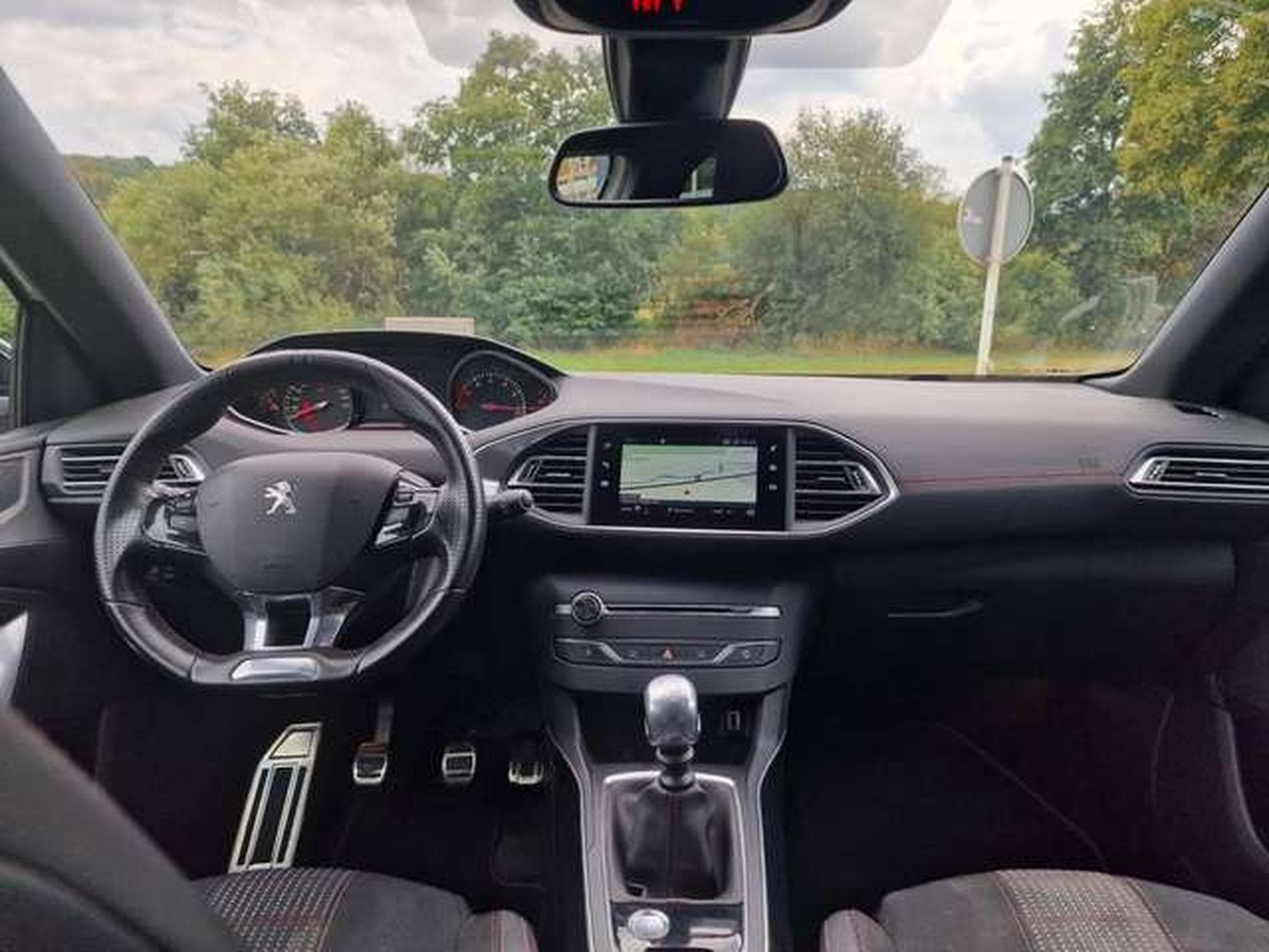 Peugeot 308 GT-Line (2018) - Photo 6