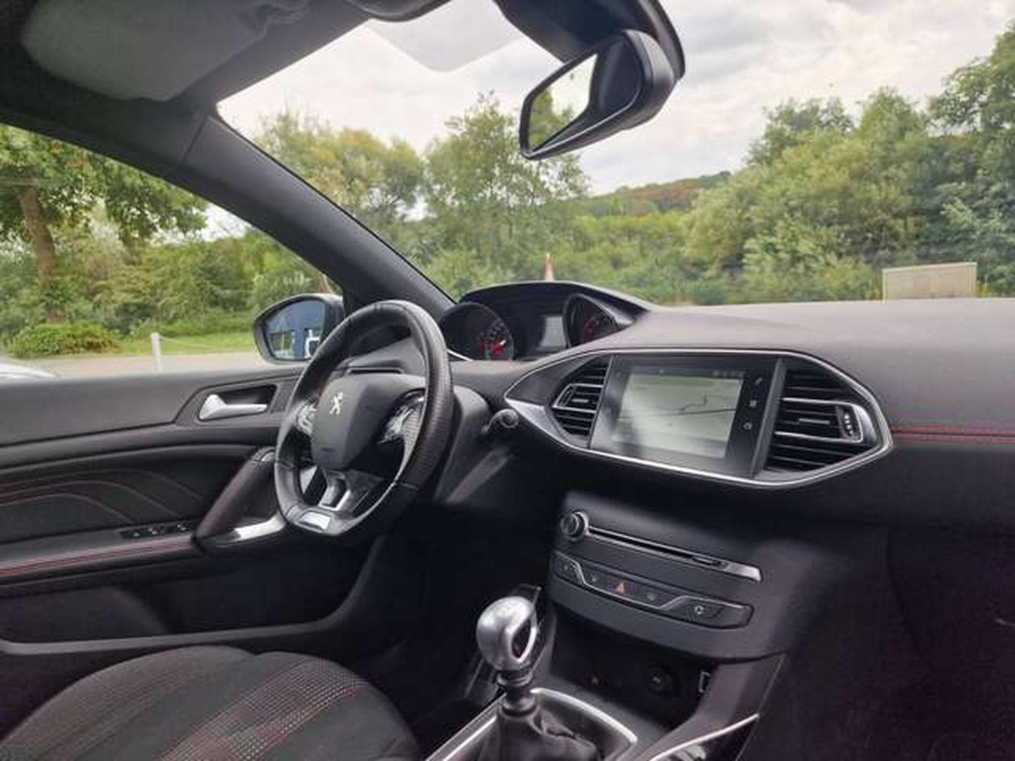 Peugeot 308 GT-Line (2018) - Photo 7