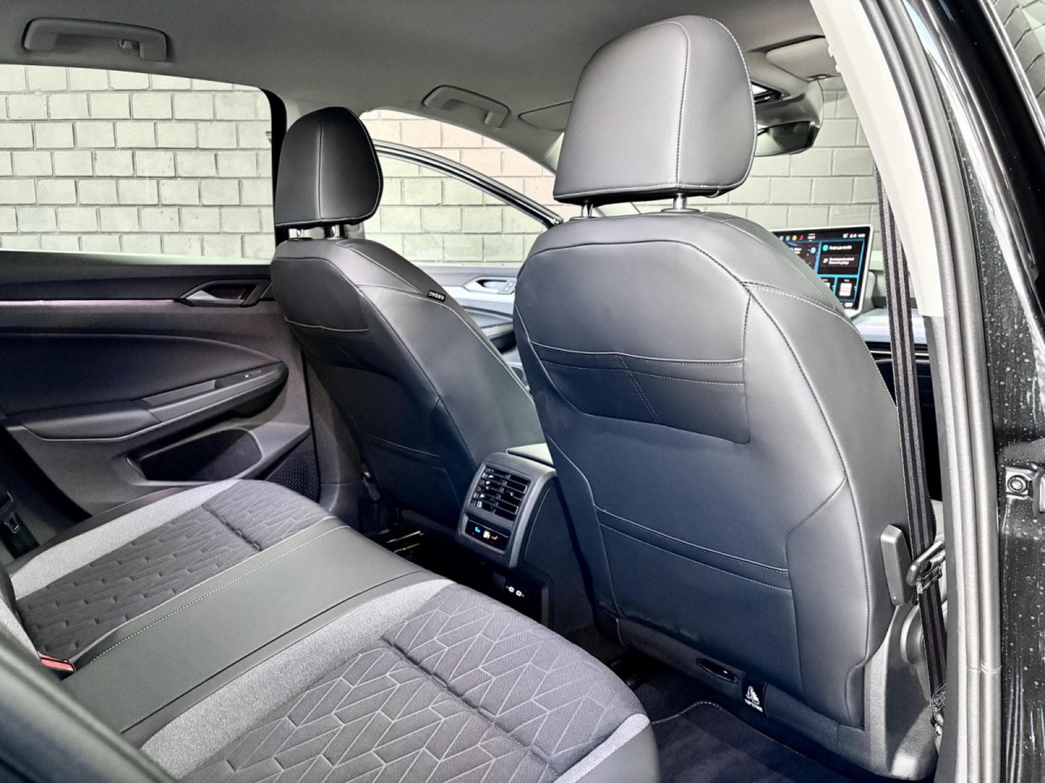 VW Golf Life Goal 1.5 TSI eHybrid DSG6 204 CV *CAM* CARPLAY* ACC* (2025) - Foto 18