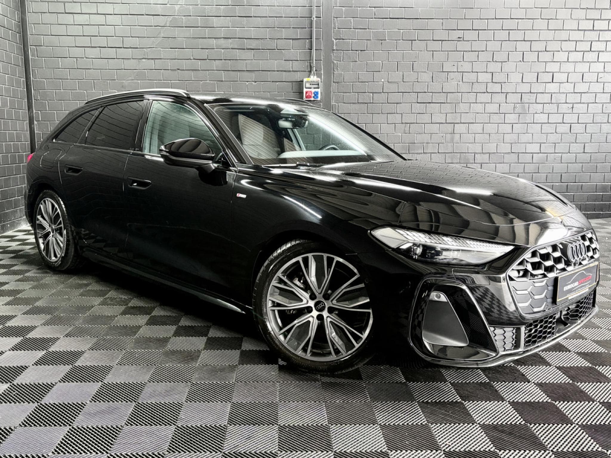 Audi A5 40 TDI 204 CV AVANT S TRONIC S LINE PLUS *360°* (2025) - Foto 3
