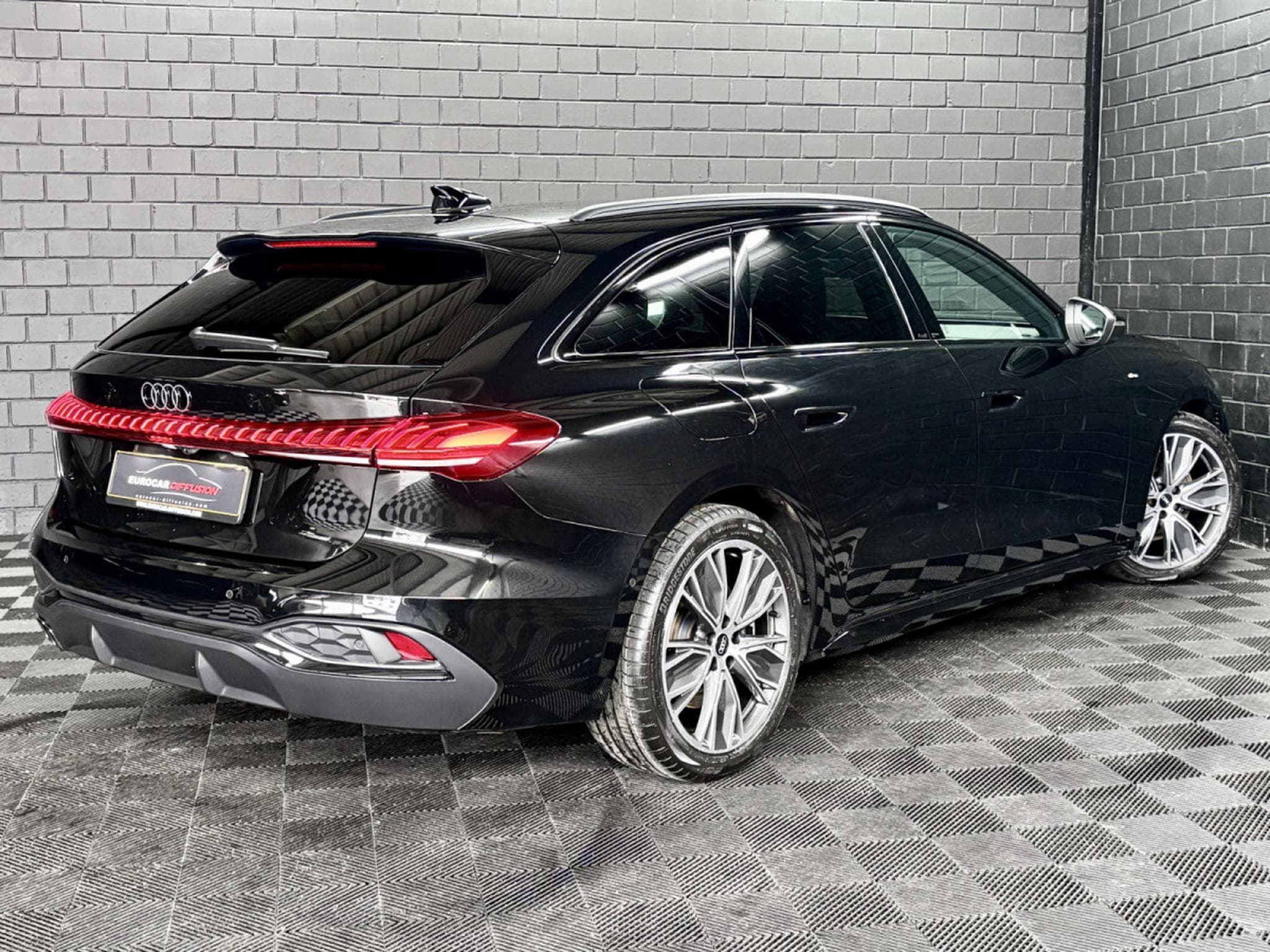 Audi A5 40 TDI 204 CV AVANT S TRONIC S LINE PLUS *360°* (2025) - Foto 6