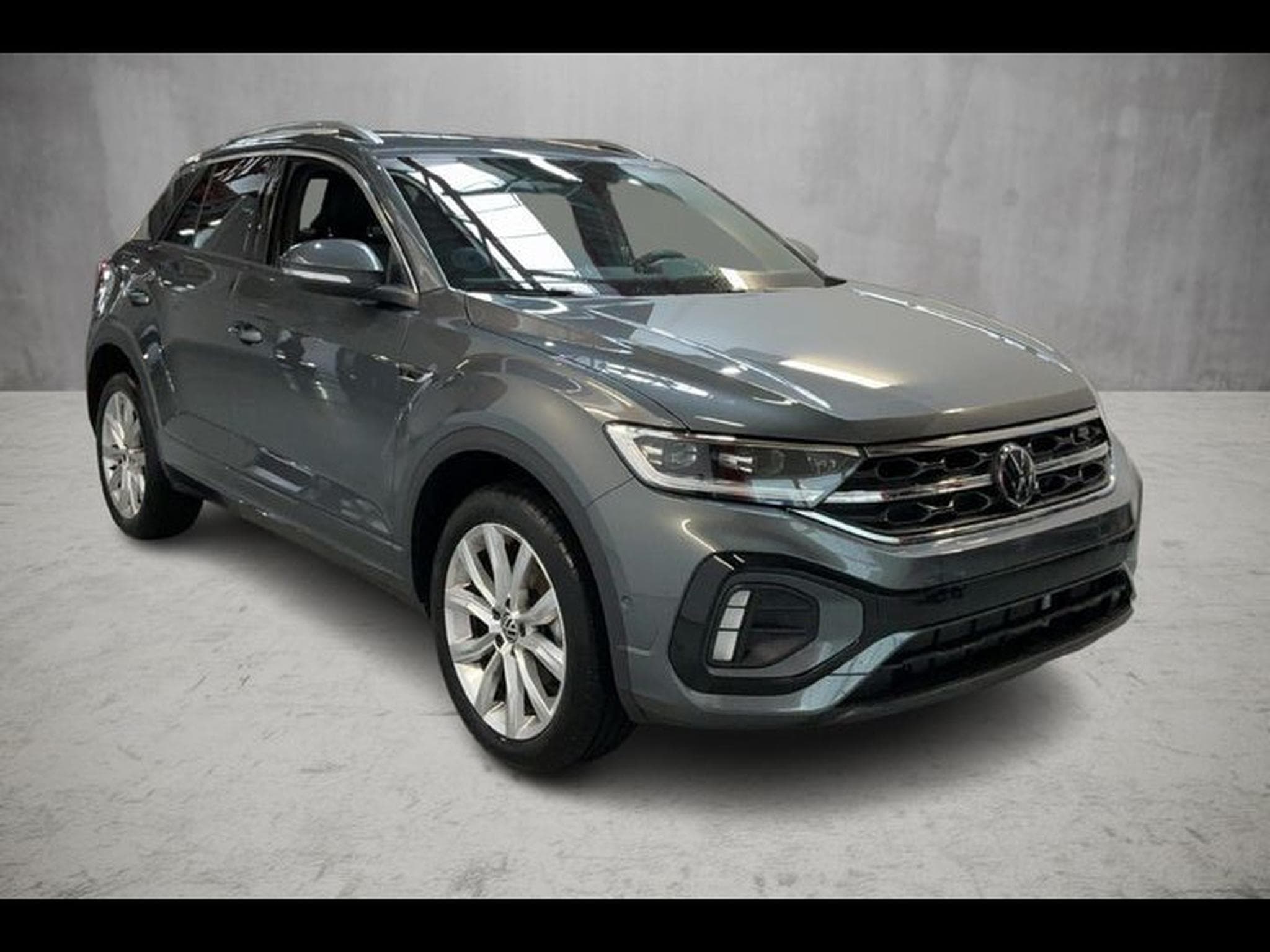 VW T-Roc R-Line 1.5 TSI 150 CV DSG7 *ACC* CAM * HAYON * (2025) - Foto 3